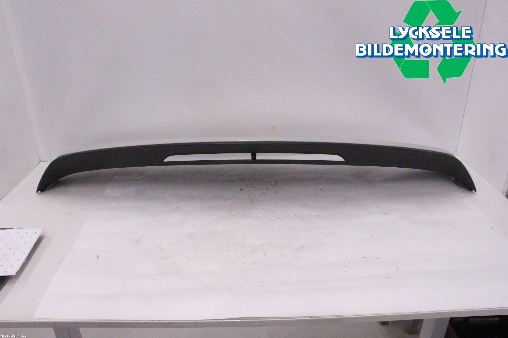 Volkswagen VW T-ROC 18- Spoiler Baklucka