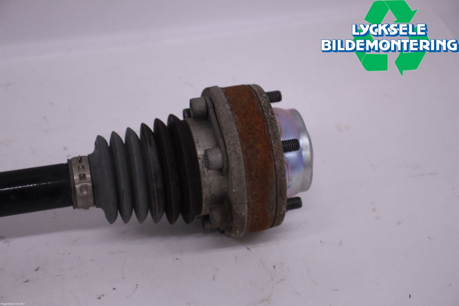 Skoda SUPERB 16-24 Drivaxel Bak Vänster