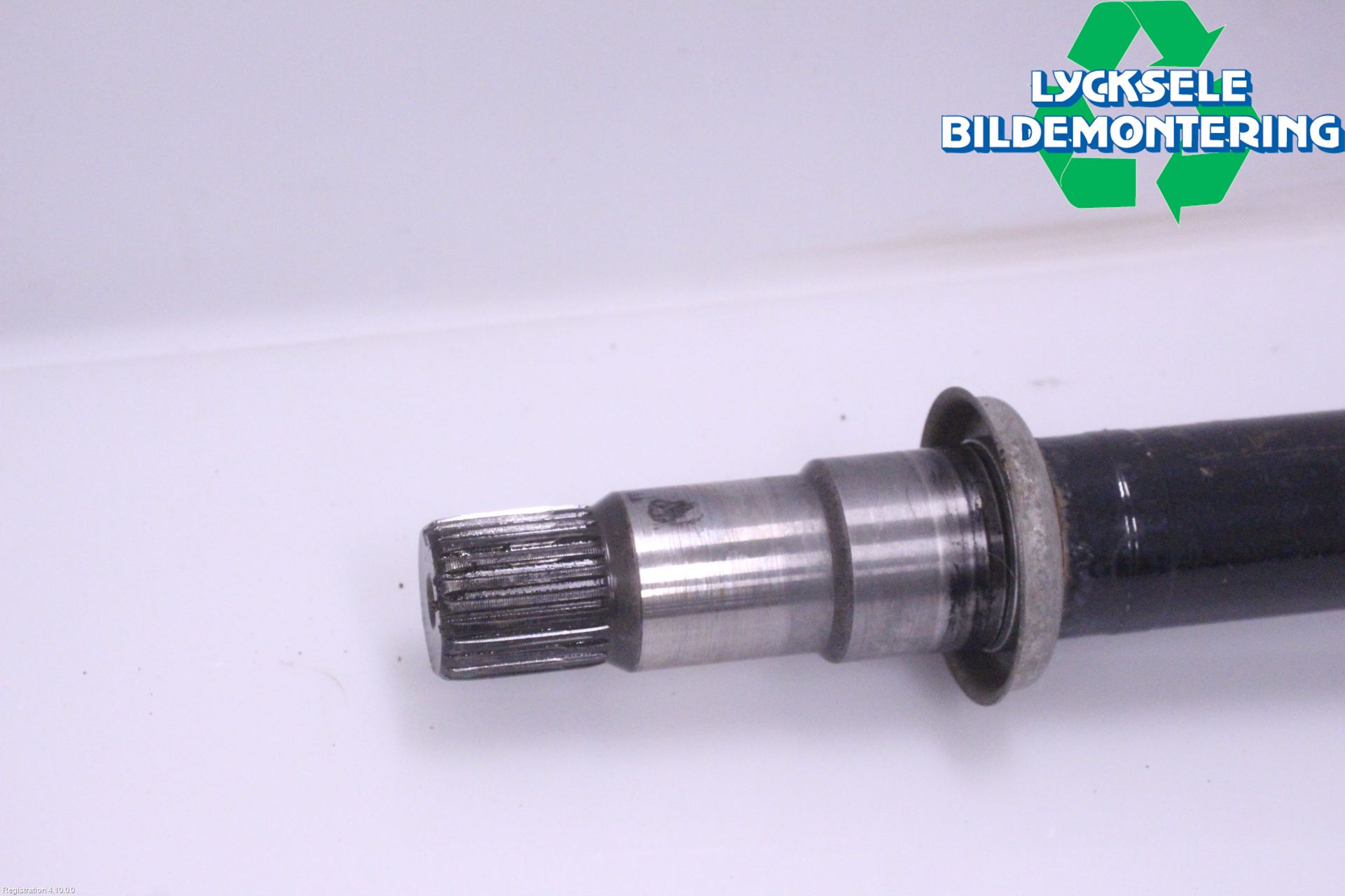 Toyota AVENSIS 09-15 Drivaxel Fram Höger