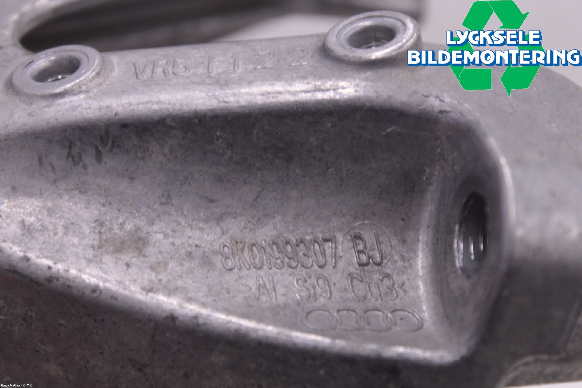 Audi A6 ALLROAD 12-18 Motorfäste