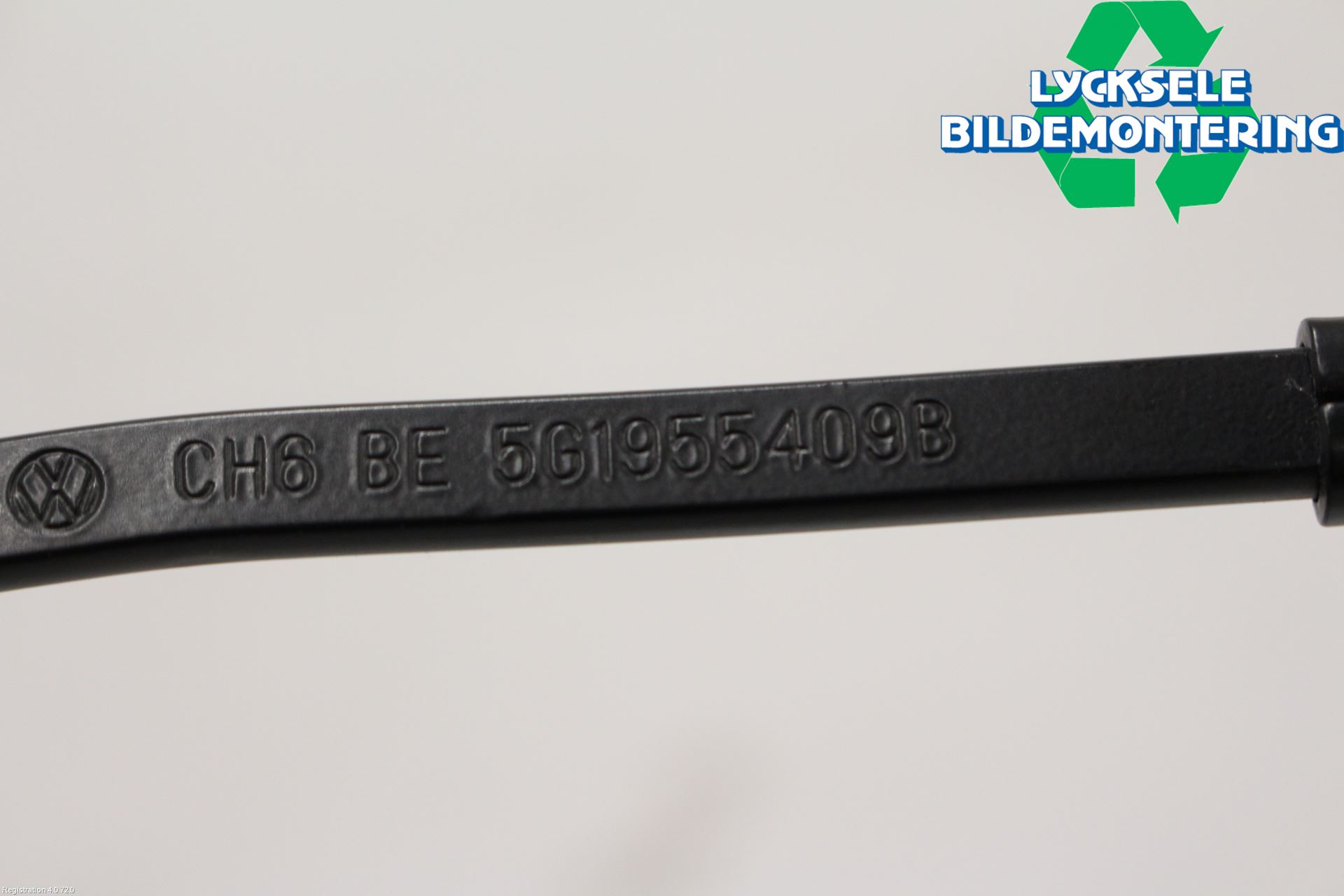 Volkswagen VW GOLF / E-GOLF VII 13-20 Torkararm Armar Vindruta