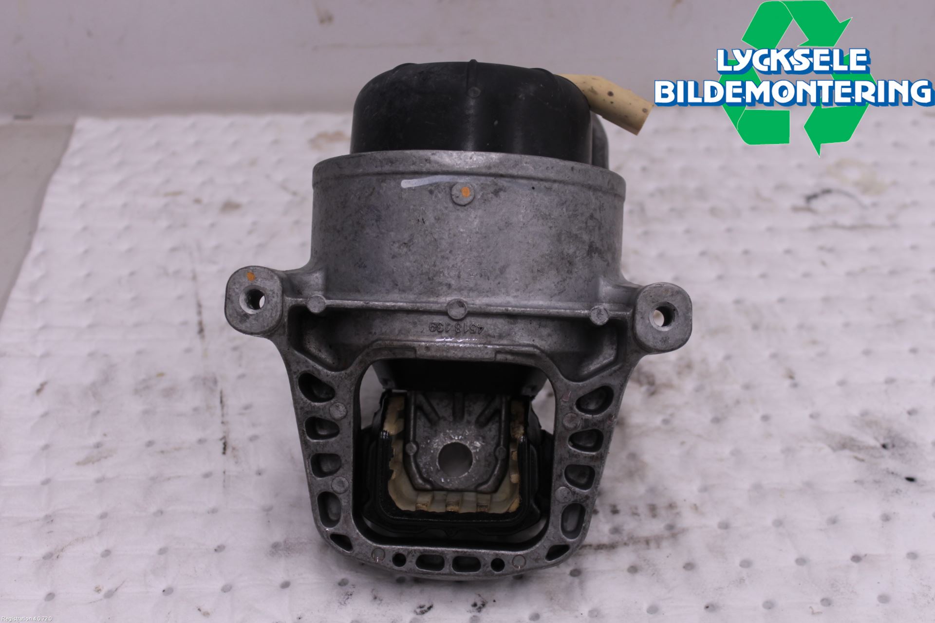 Audi A4/S4 B9 20- Motorkudde