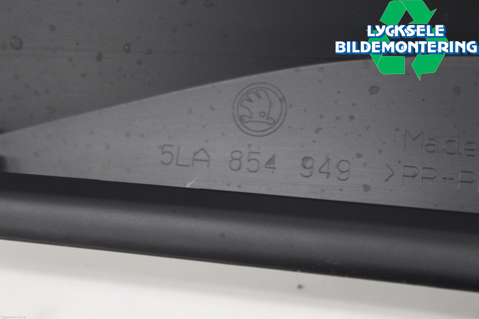 Skoda ENYAQ iV 21- Dörr Dekorlist Bak Vä