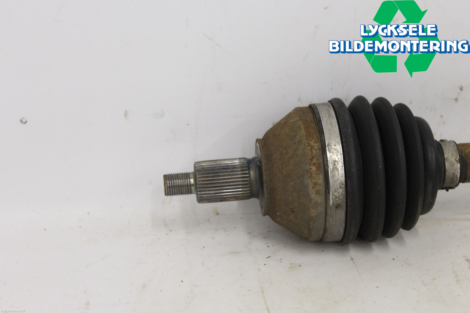 Skoda PRAKTIK Drivaxel Fram Vänster