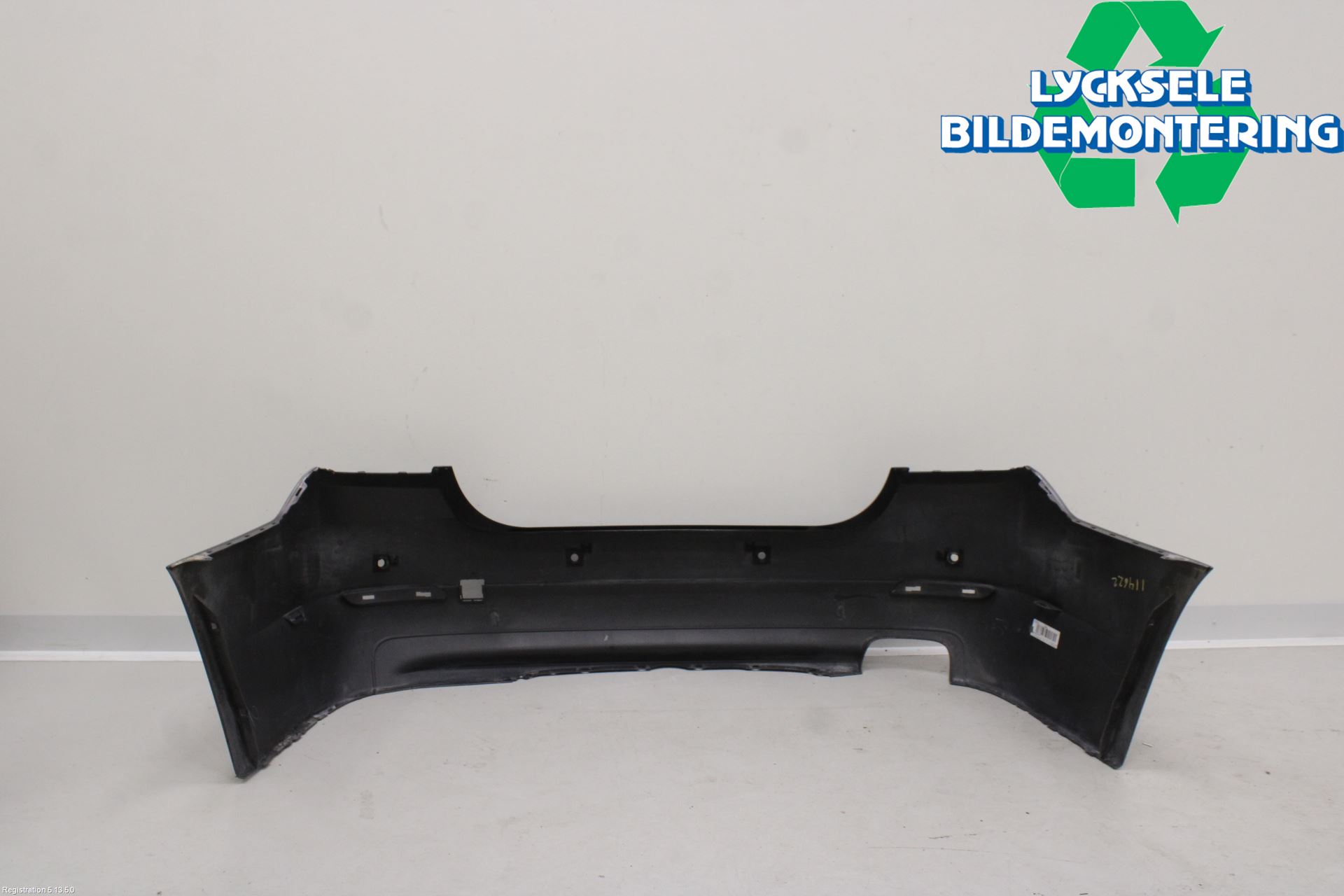 BMW 5 F10/F11/F18 09-17 Stötfångarbeklädnad Bak
