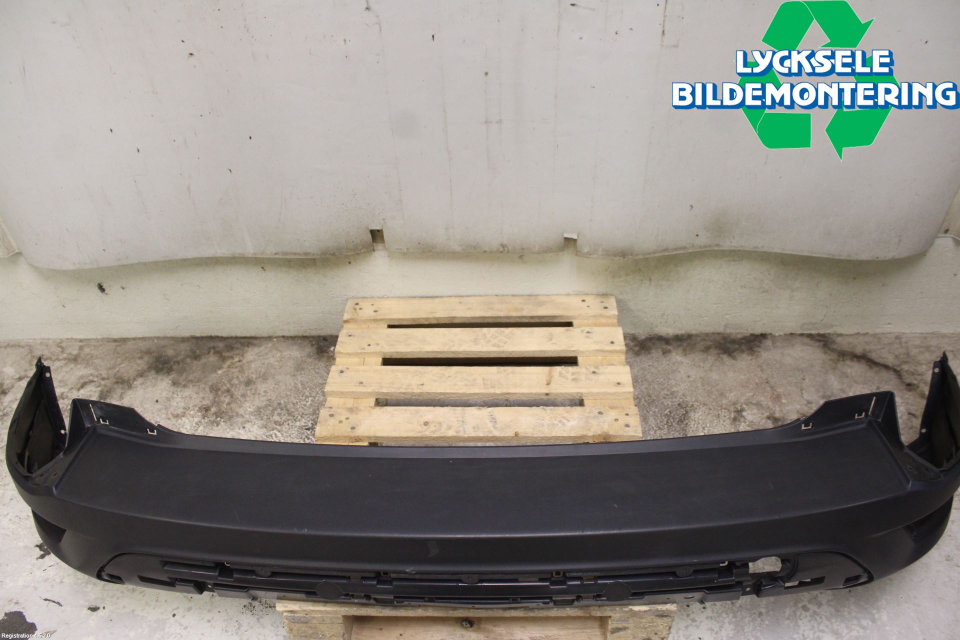 Ford KUGA 17-19 Stötfångarbeklädnad Bak