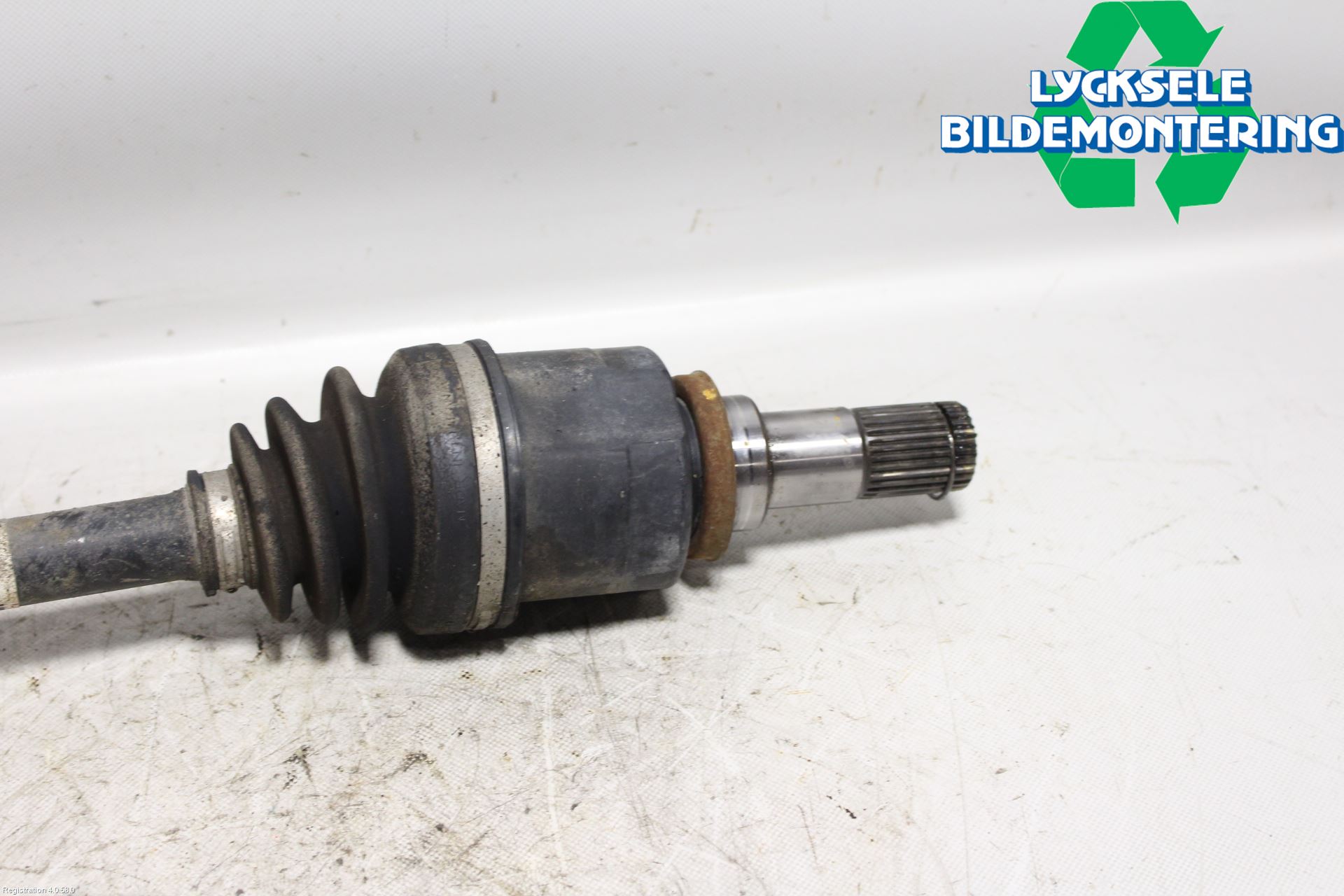 Suzuki SX4 10-13 Drivaxel Fram Vänster