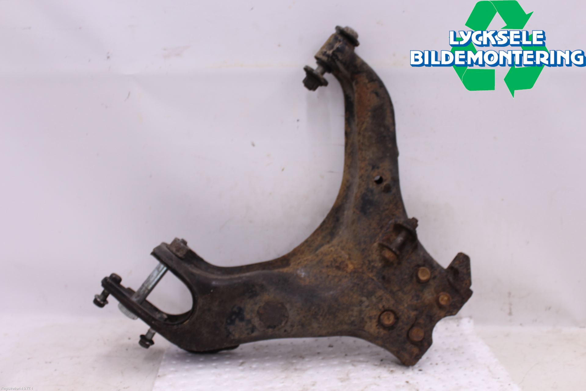 Isuzu D-MAX Bärarm Fram Undre Hö