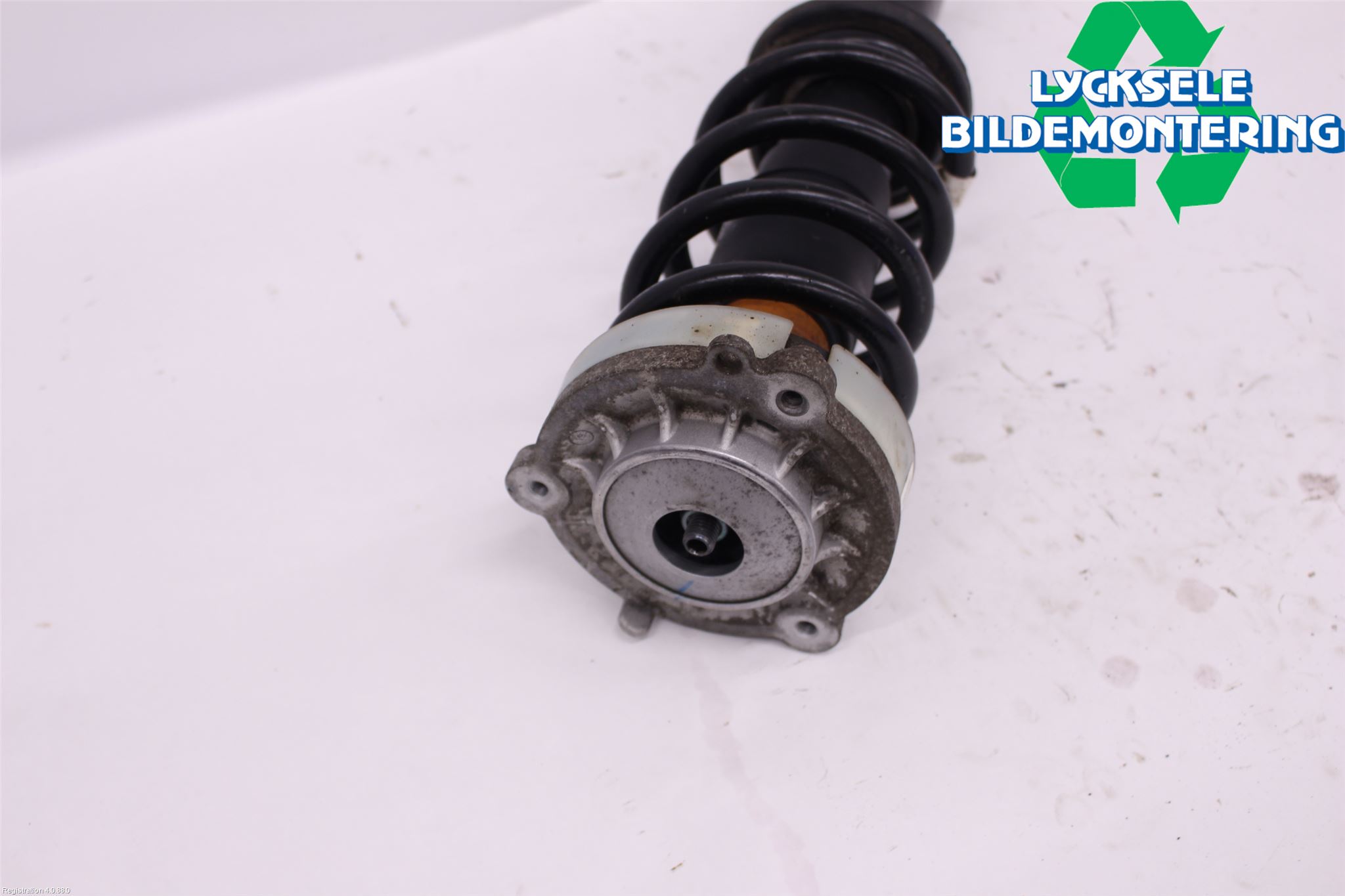 Audi A4 ALLROAD 17- Fjäderben Fram Höger