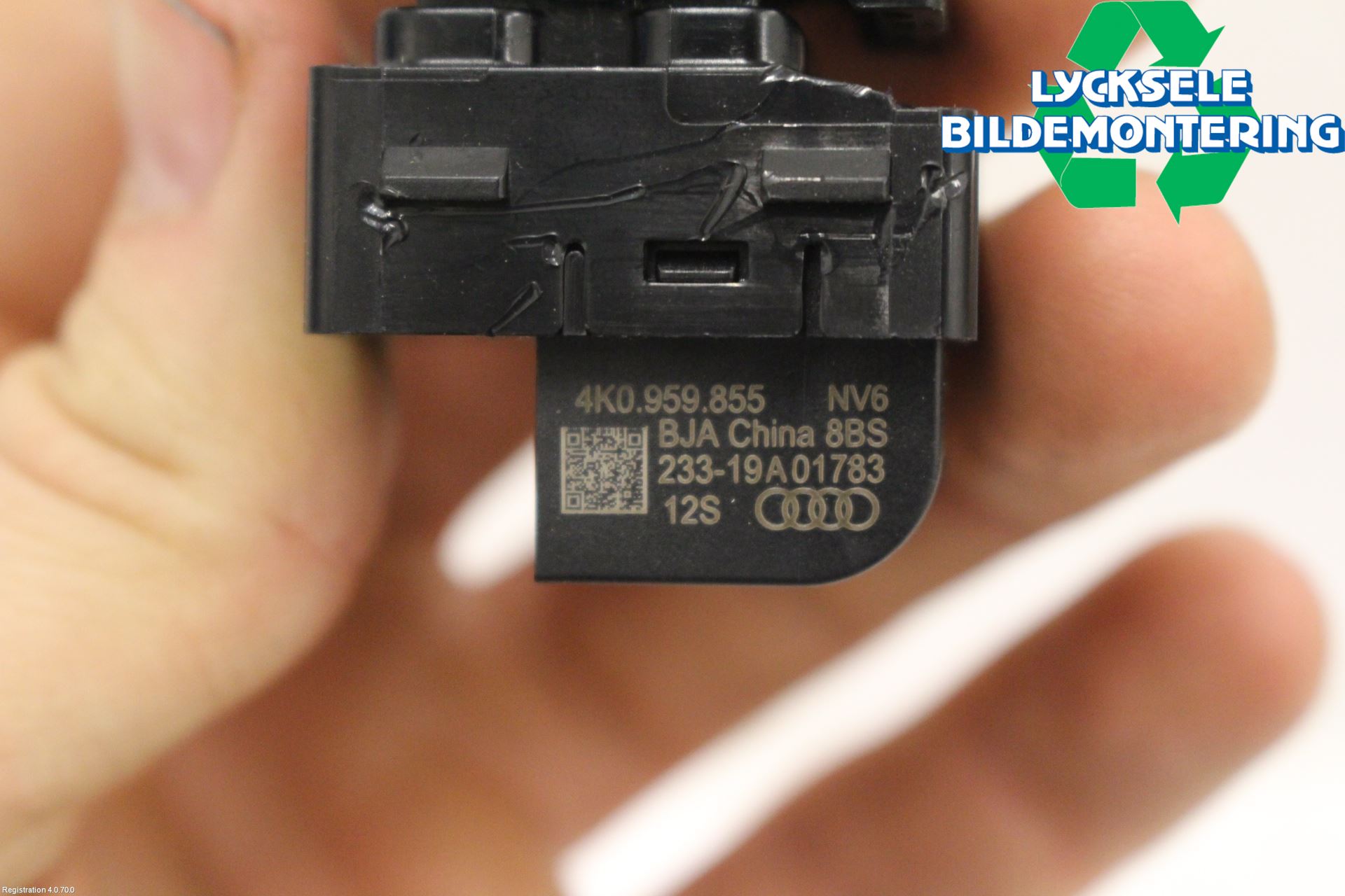 Audi A6 F2/C8 19- Strömställare Elhiss