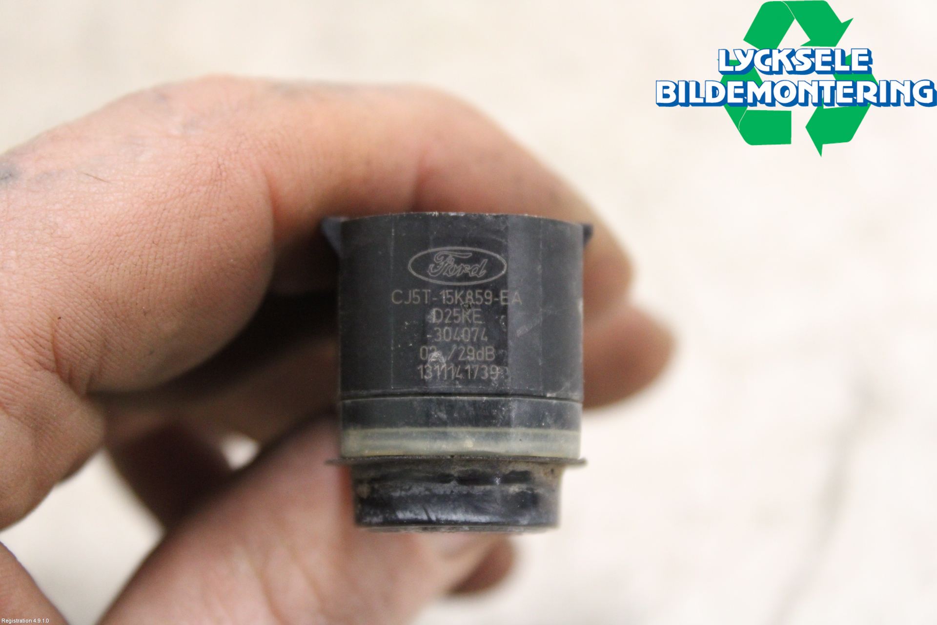 Ford KUGA 13-16 Parkeringshjälp Backsensor