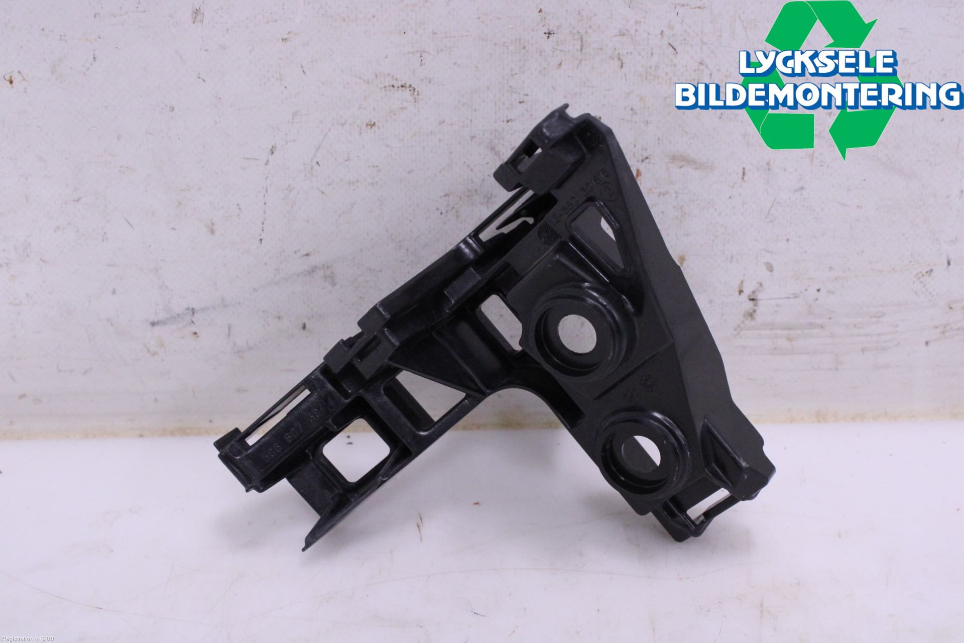 Volkswagen VW GOLF / E-GOLF VII 13-20 Stötfångarfäste Bak Hö
