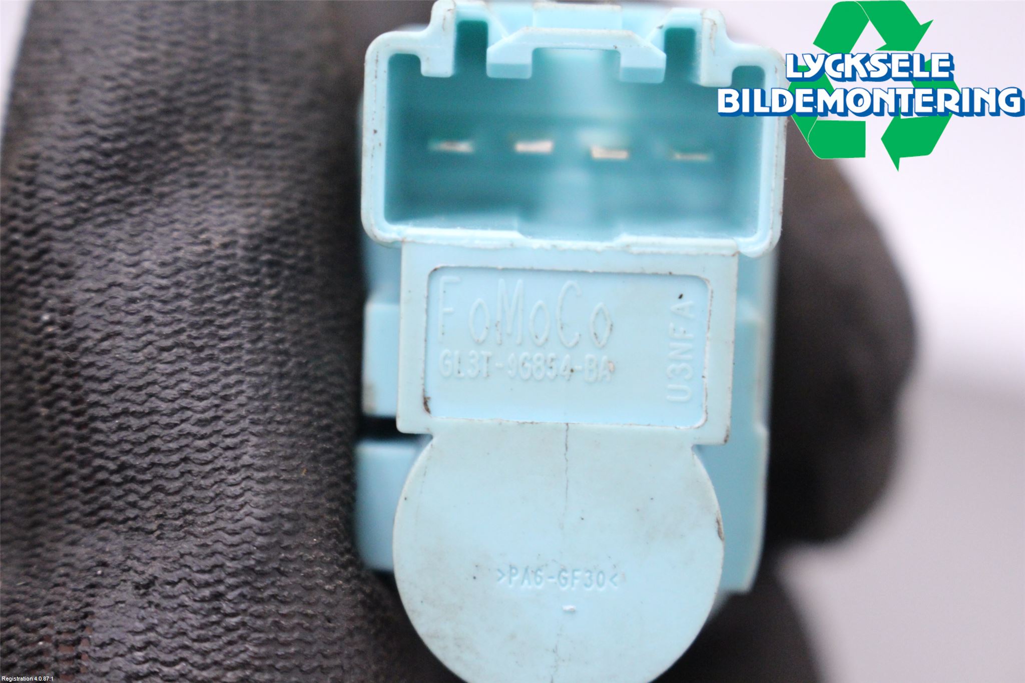 Ford TRANSIT/TOURNEO CUSTOM 13-24 Bromsljuskontakt