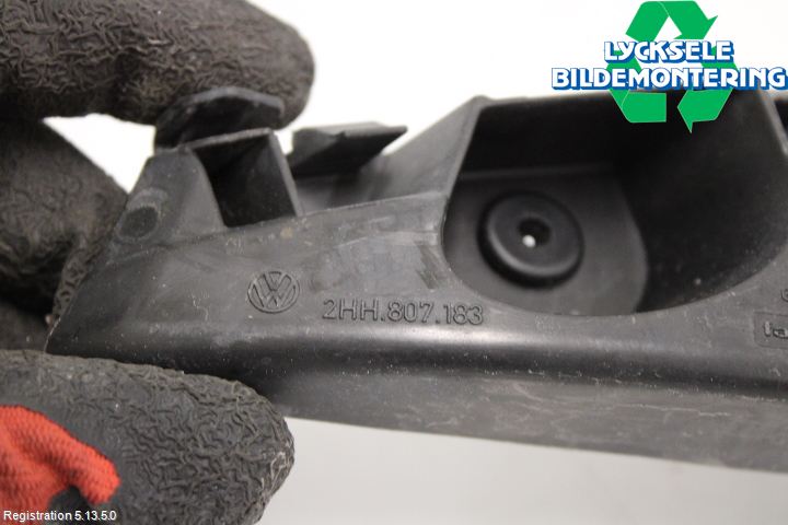 Volkswagen VW AMAROK 2H 10-22 Stötfångarfäste Fram Vä