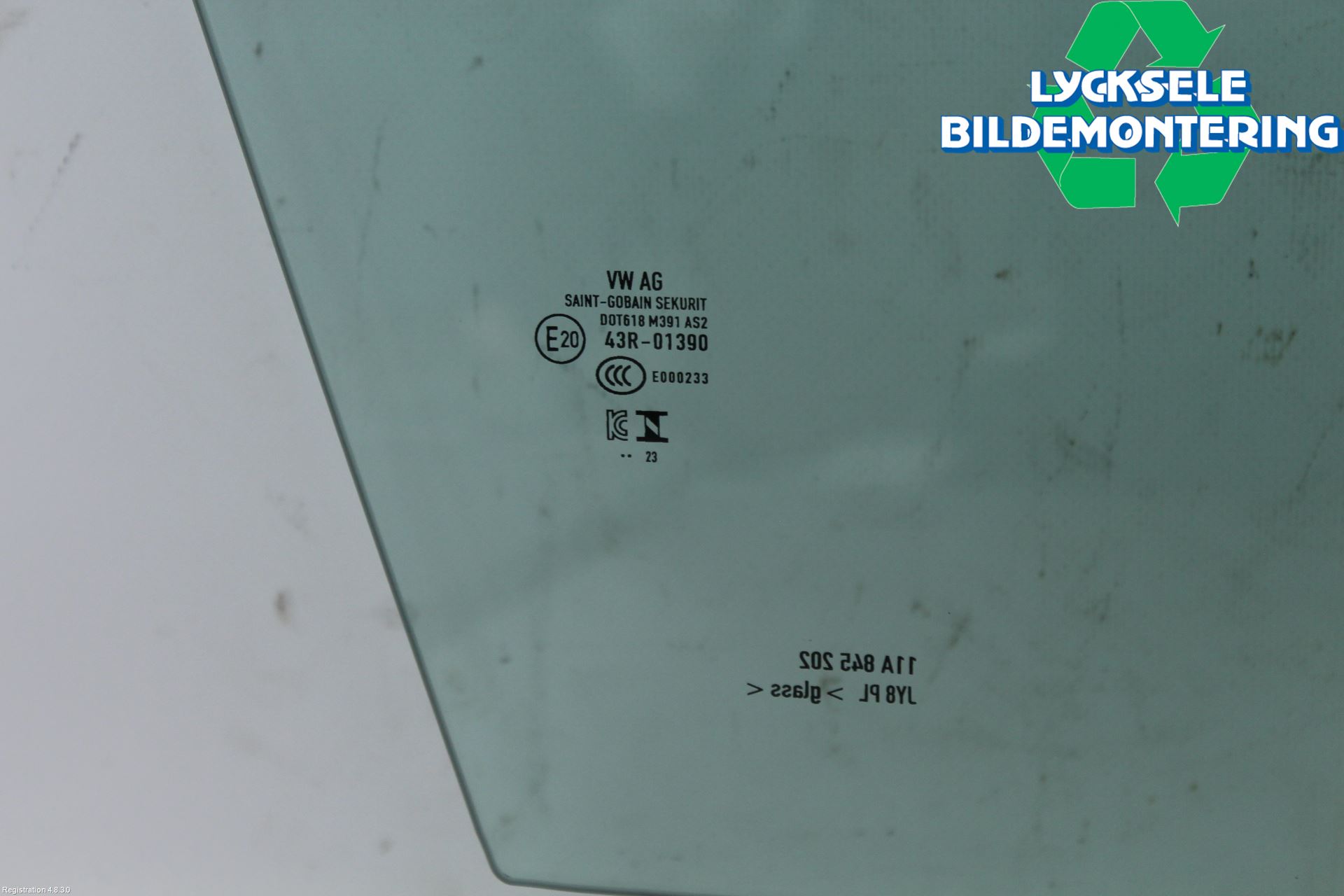 Volkswagen VW ID.4 21- Dörruta Fram Höger