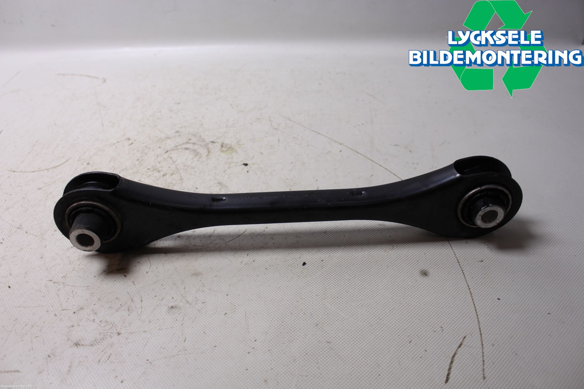 Volkswagen VW TIGUAN 16-24 Bärarm Bak Höger