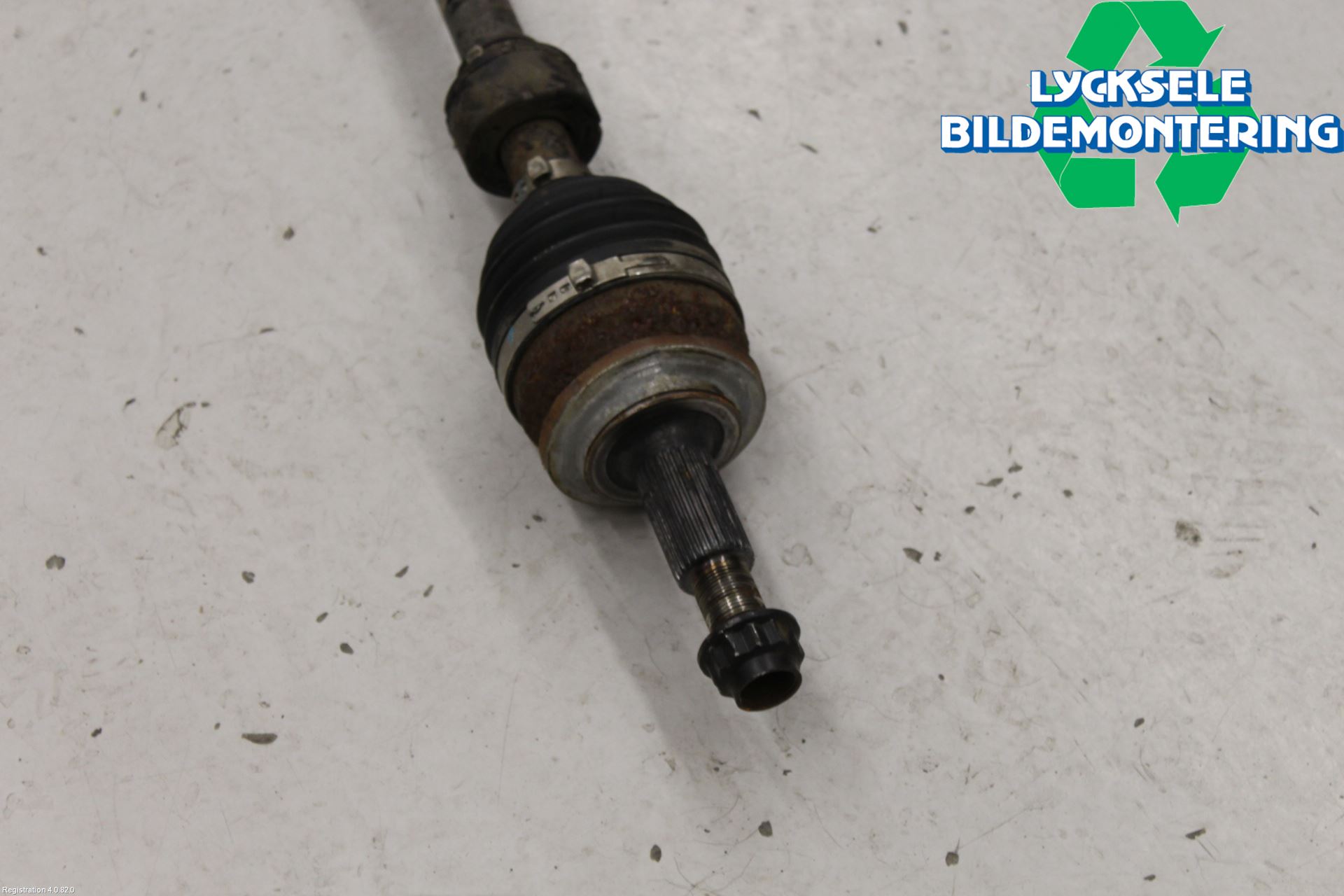 Toyota AVENSIS 09-15 Drivaxel Fram Höger