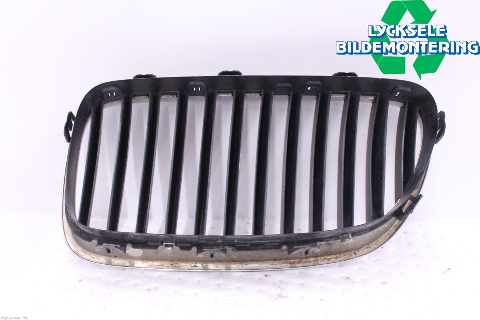 BMW 5 F10/F11/F18 09-17 Grilldel Höger