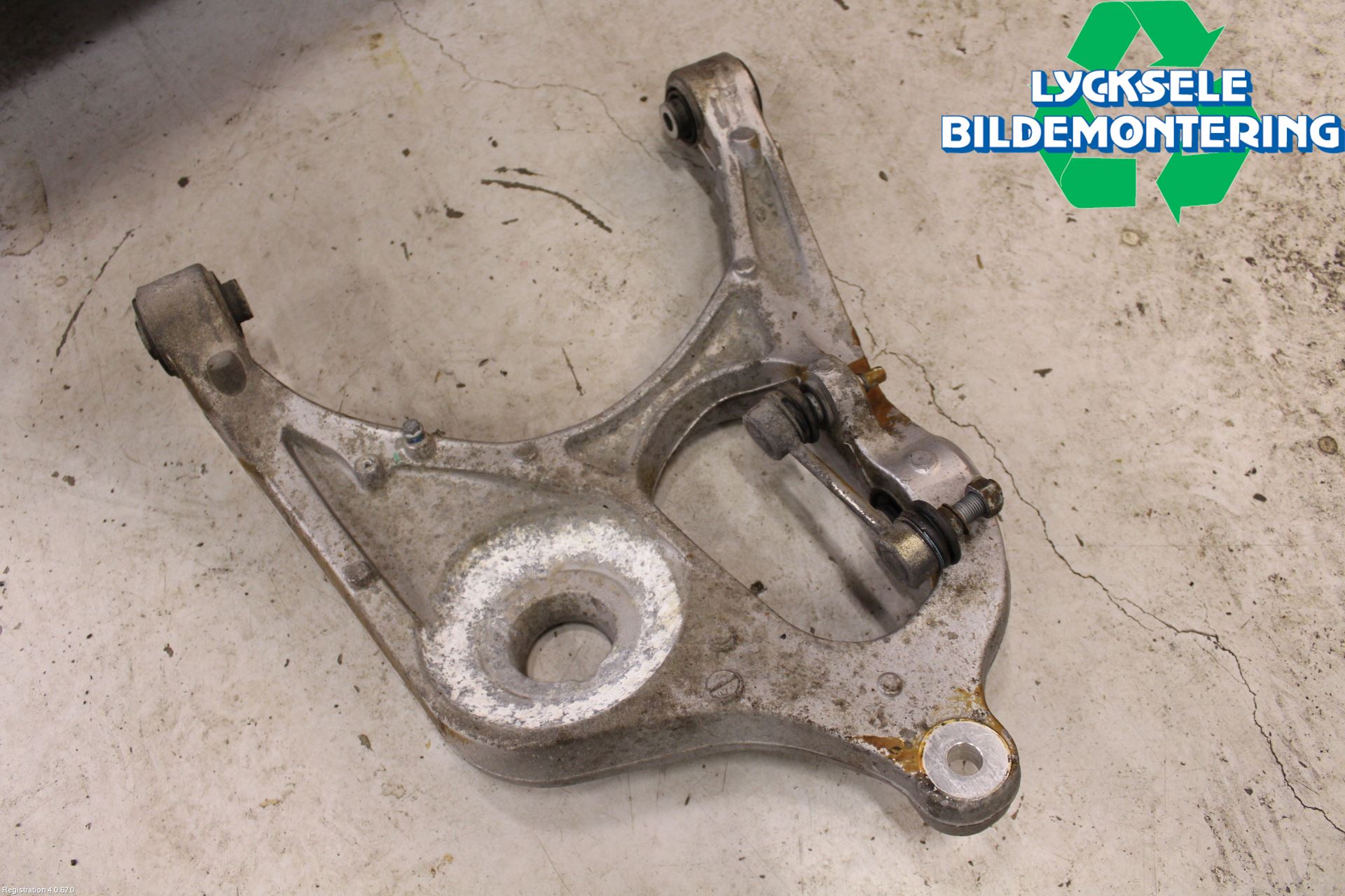 Mercedes-Benz MB ML/GLE-KLASS (W166) 12-18 Bärarm Bak Vänster