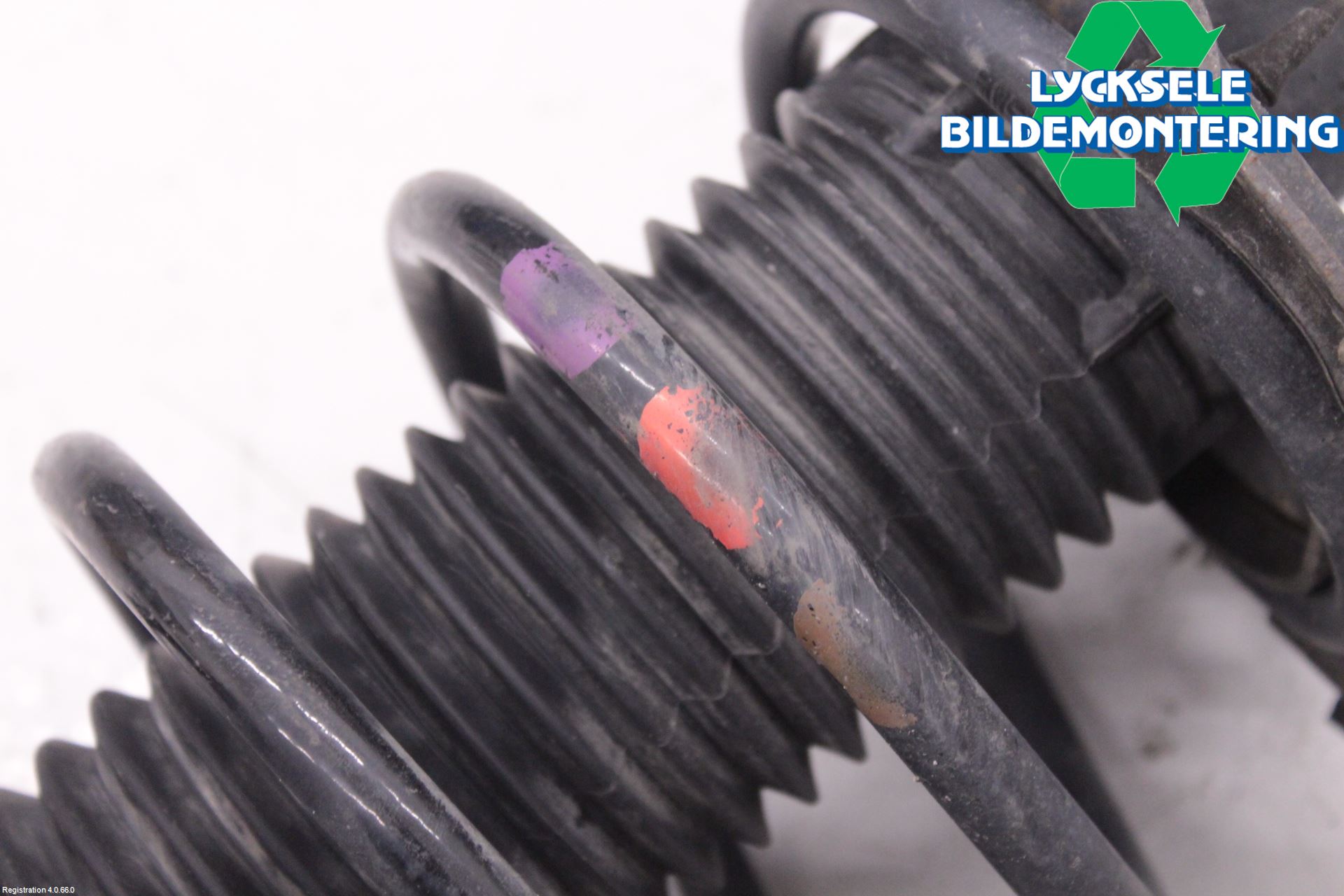 Ford FOCUS 15-18 Fjäderben Fram Vänster