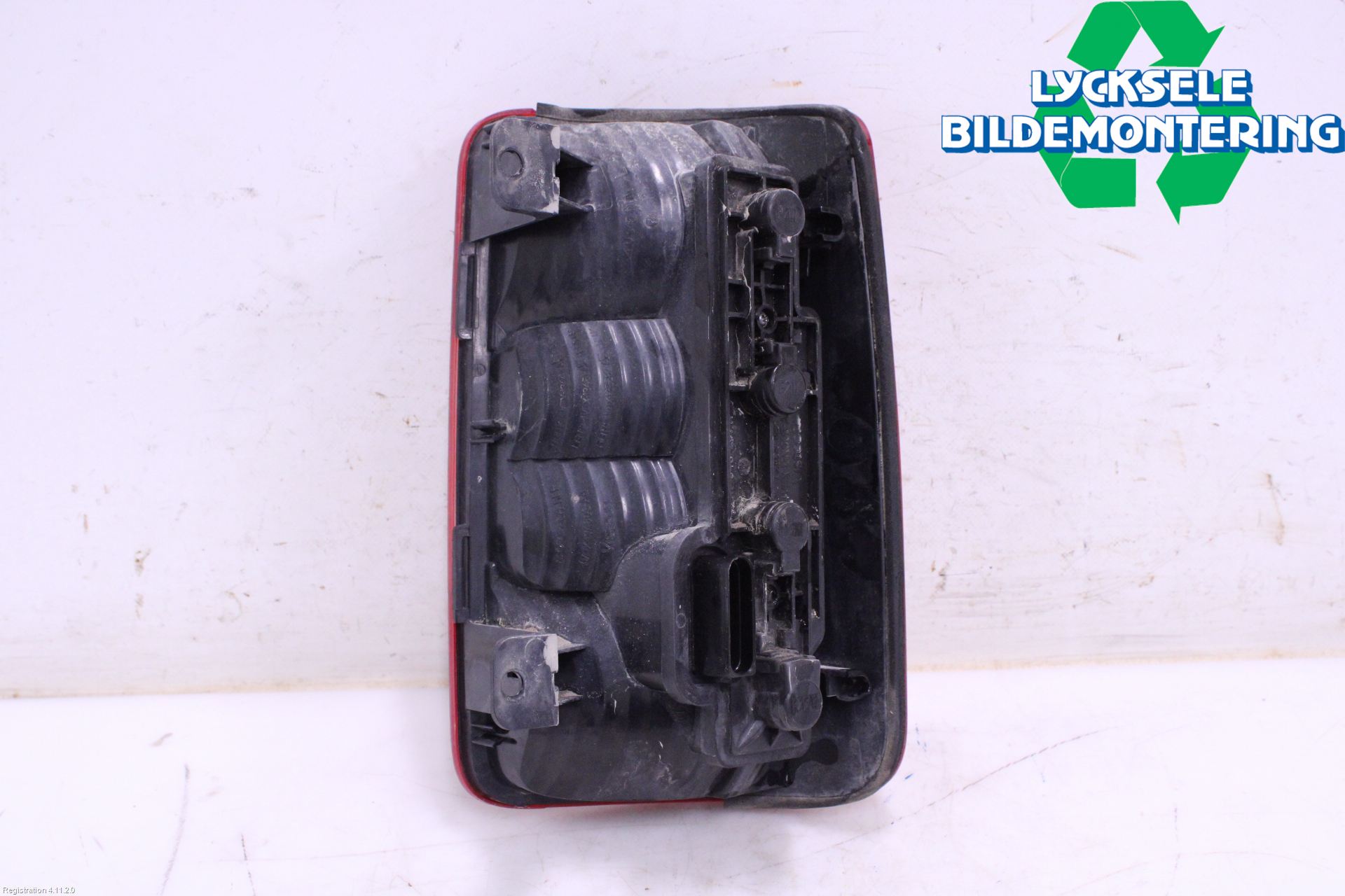 Volkswagen VW CADDY      04-10 Bakljus Vänster