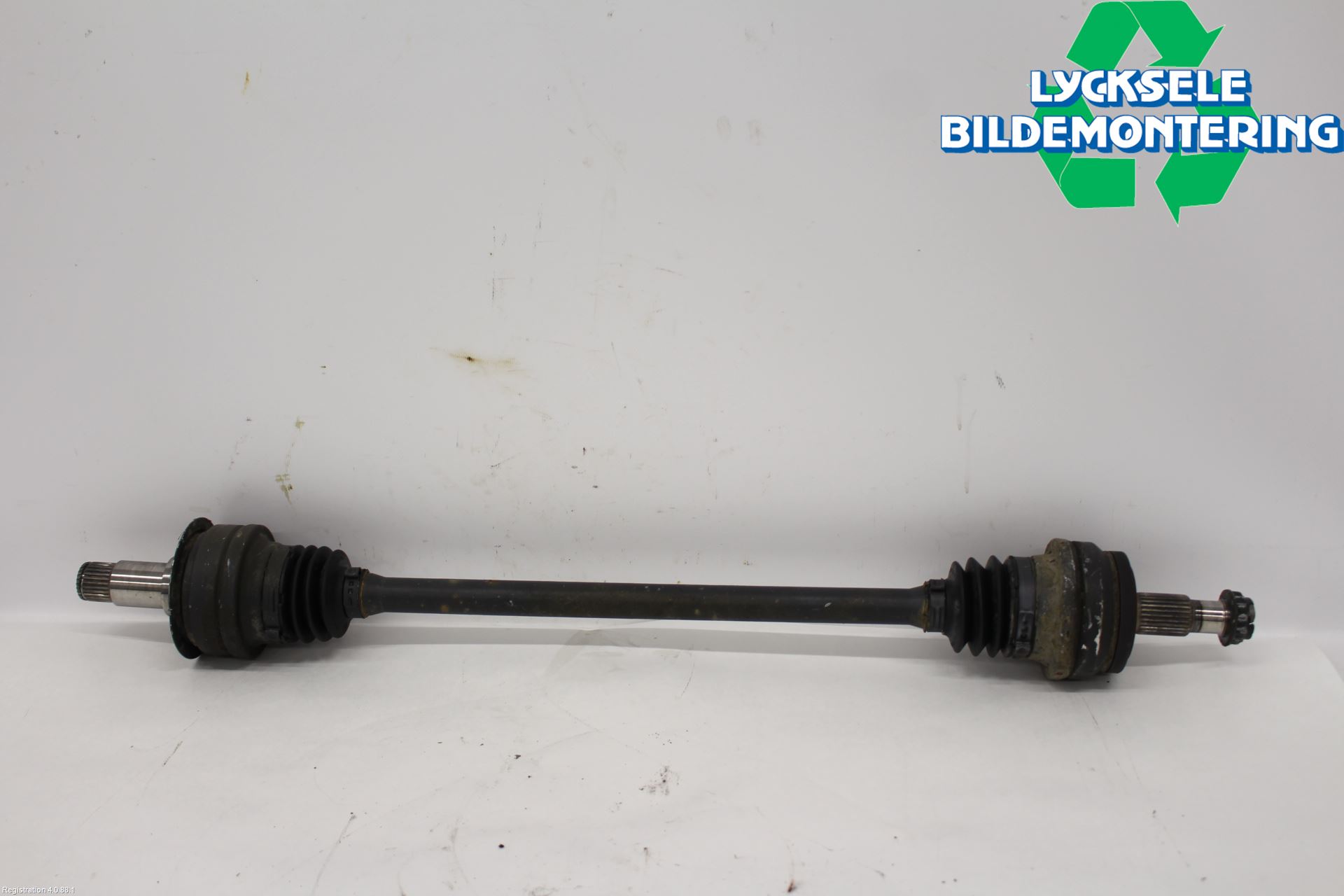 Mercedes-Benz MB GLK-KLASS (X204) 08-16 Drivaxel Bak Höger