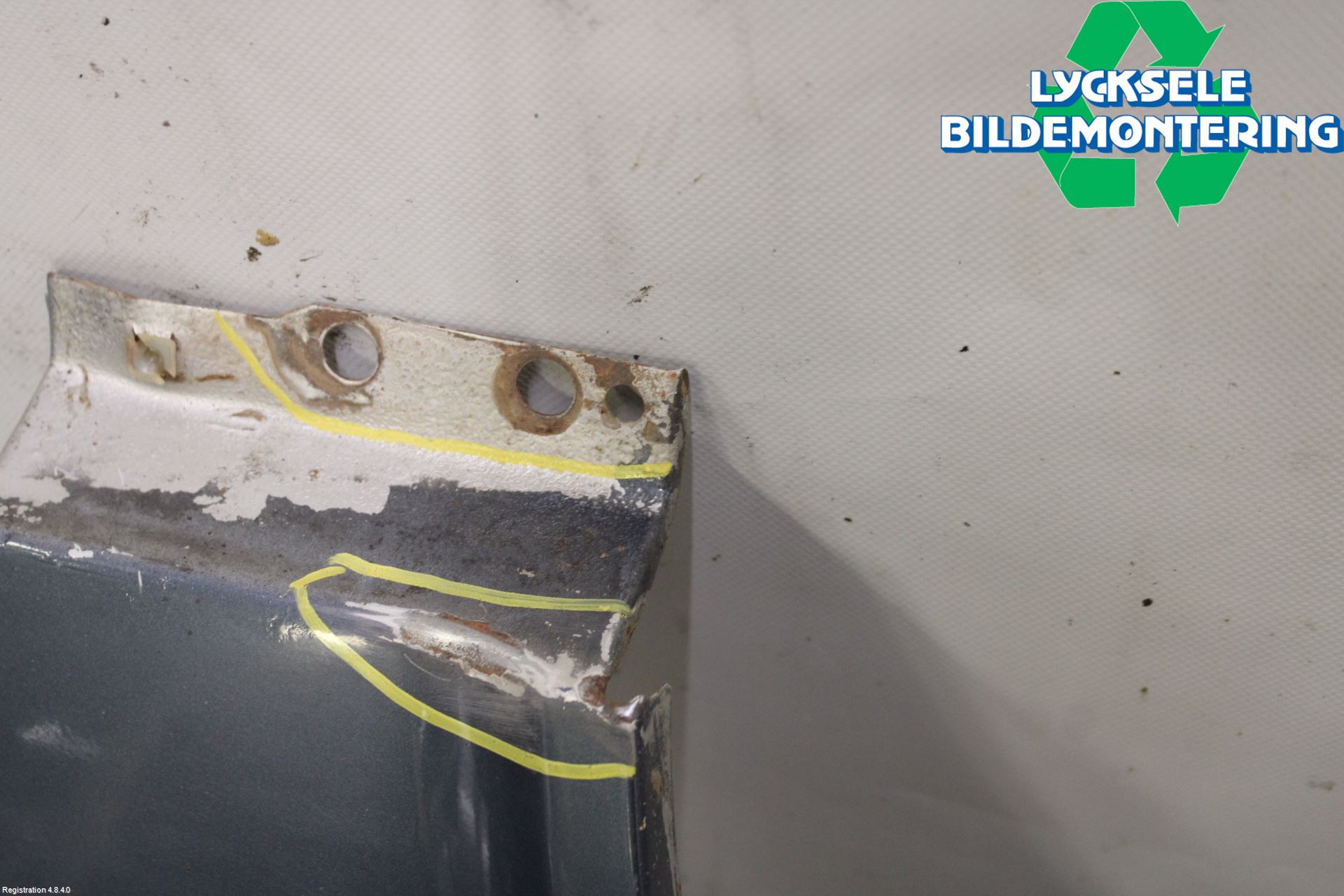 Audi V8       89- Skärm Fram Vänster