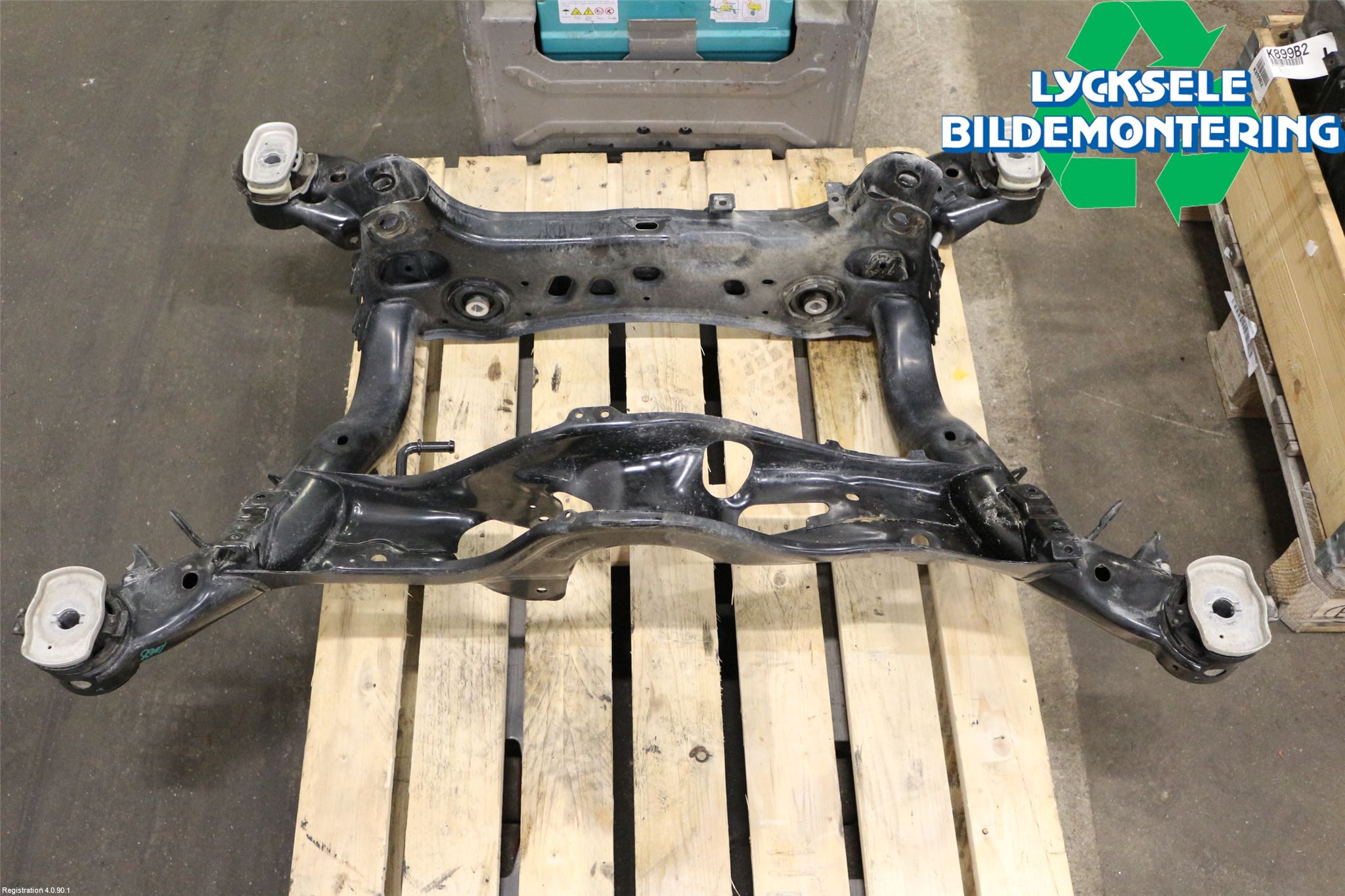 Audi A6 F2/C8 19- Bakaxelbalk