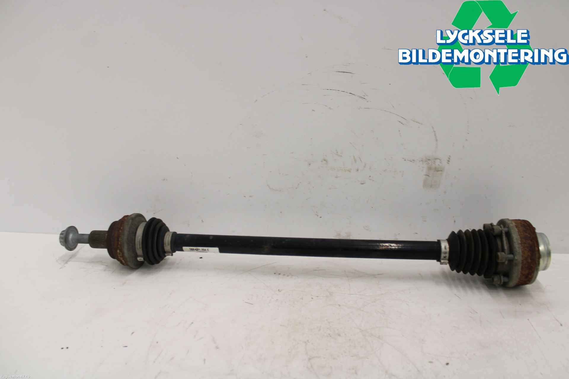 Volkswagen VW T-ROC 18- Drivaxel Bak Höger