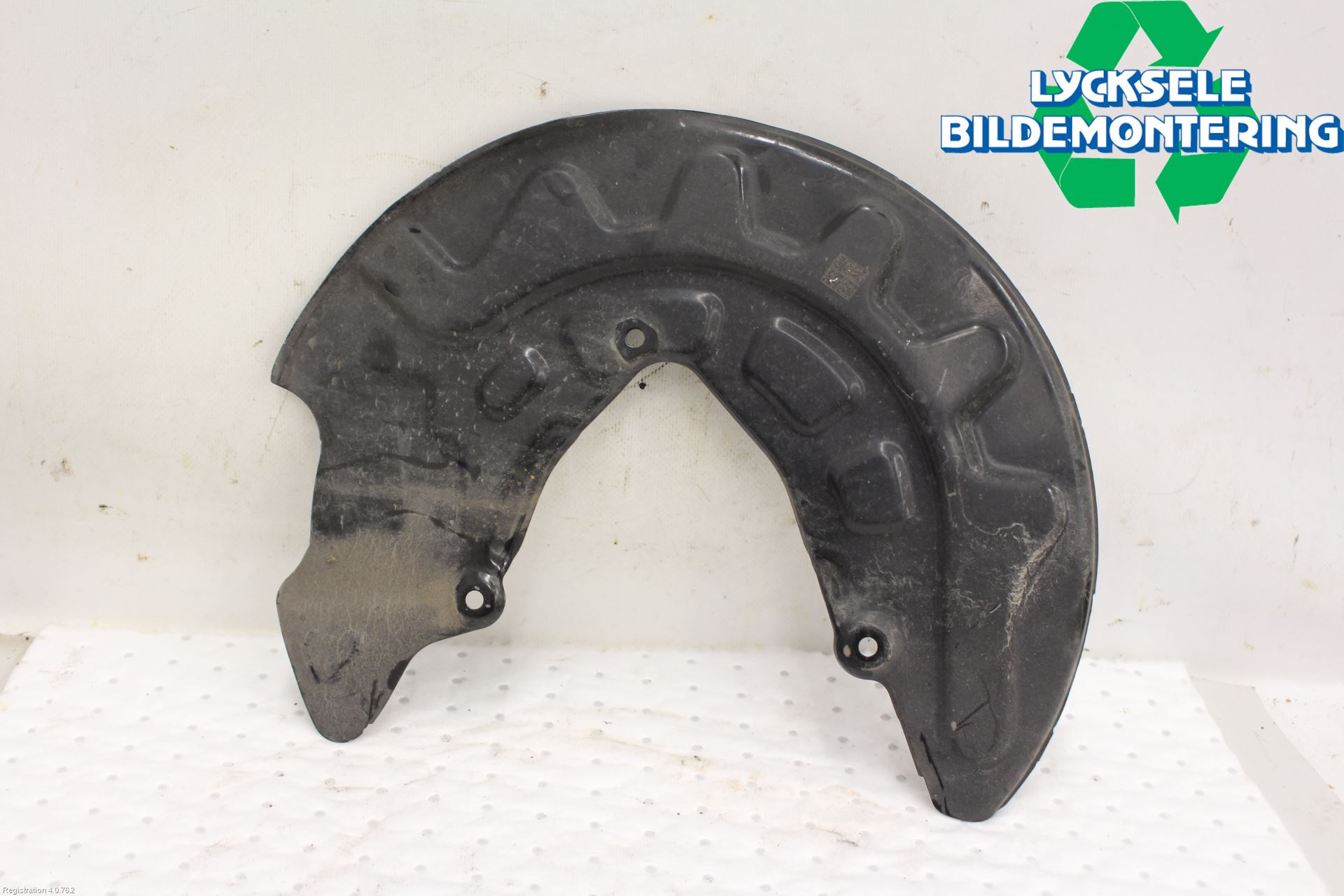 Audi A3/S3 8Y 21- Bromssköld Fram