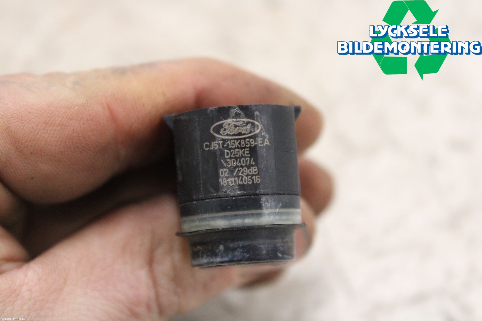 Ford KUGA 13-16 Parkeringshjälp Backsensor