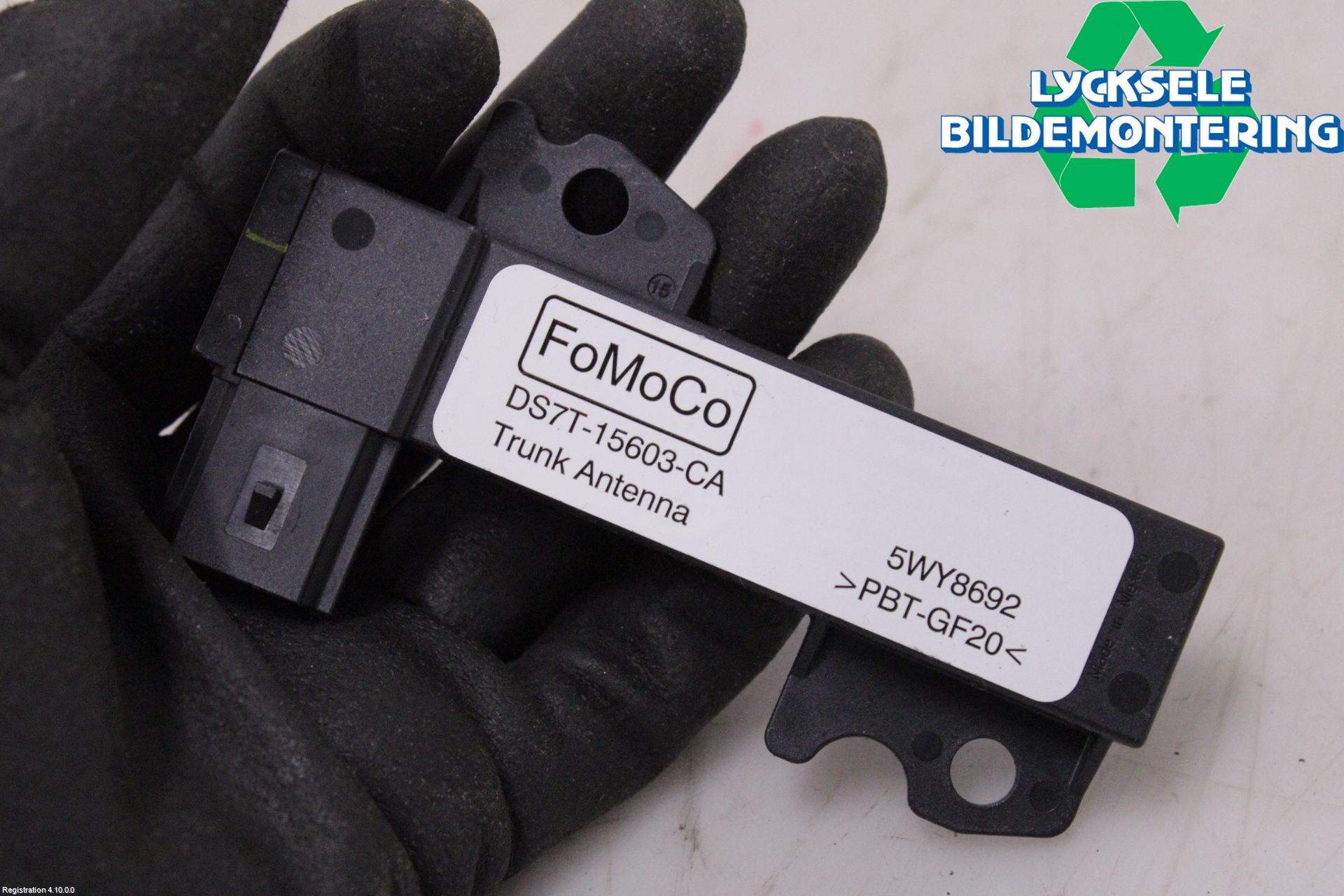 Ford MUSTANG Mach-E 21- Antenn