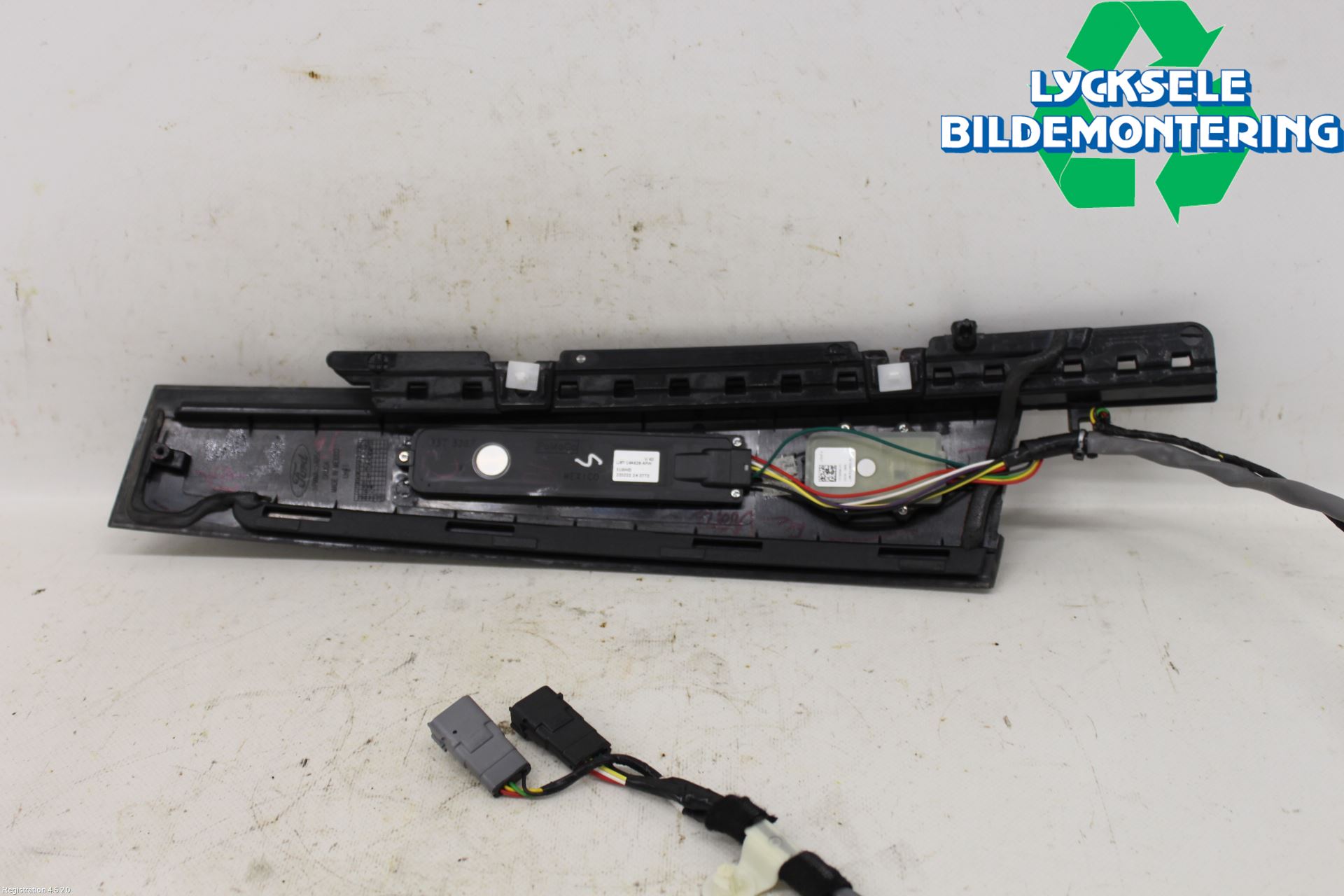 Ford MUSTANG Mach-E 21- Strömställare Dörröppnare