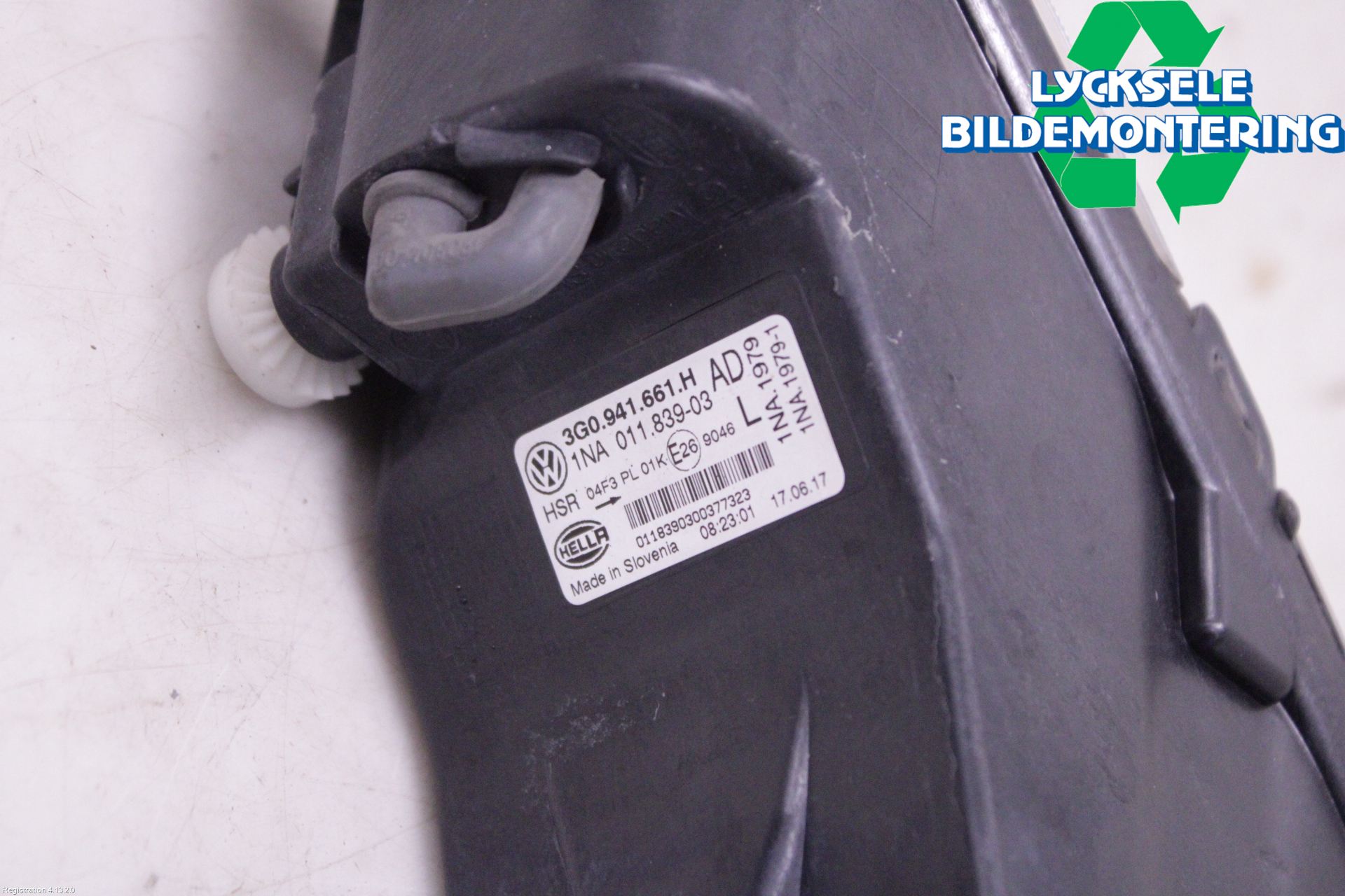 Volkswagen VW PASSAT 15-19 Dimljus-Varselljus Fram