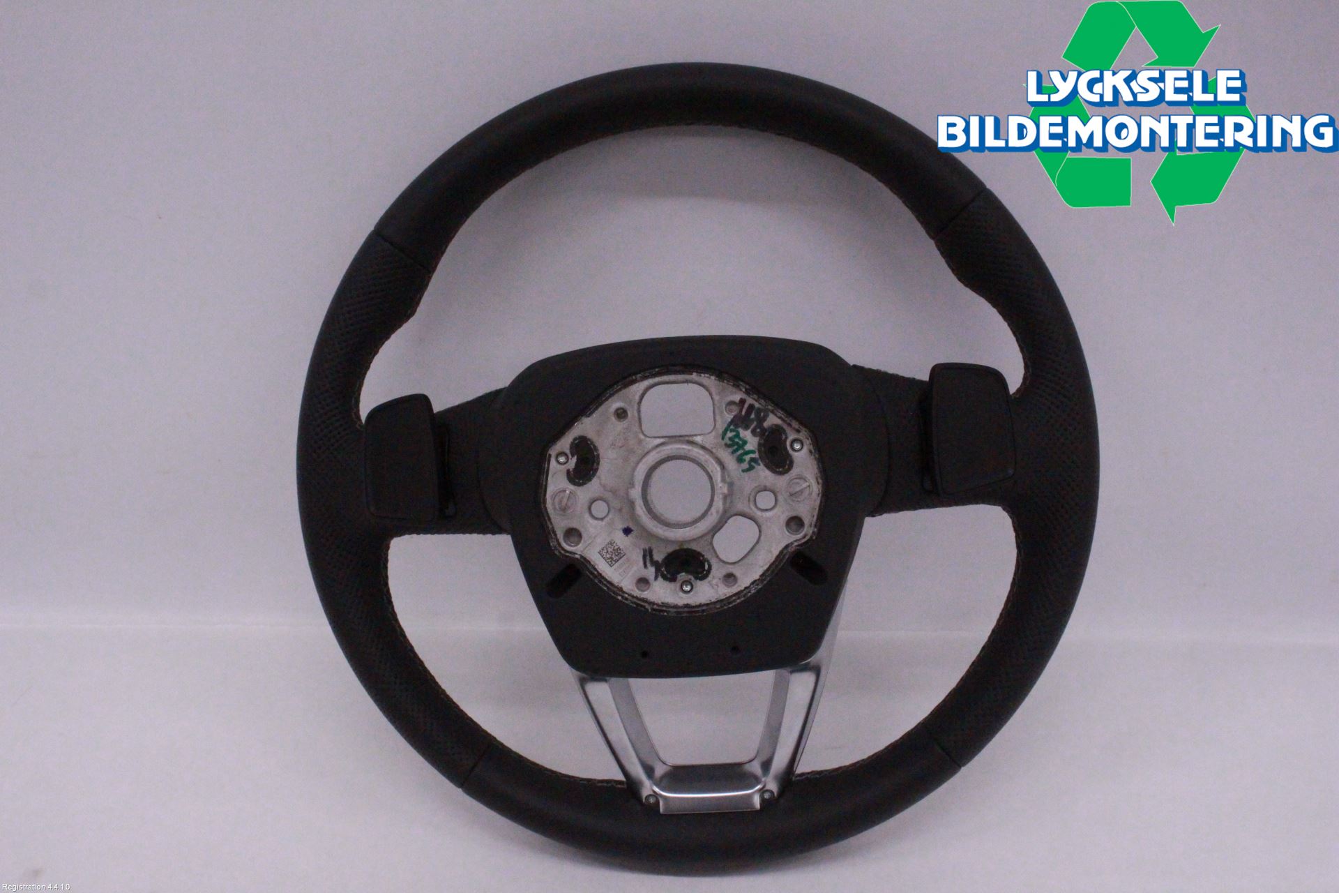 Audi A4/S4 B9 20- Ratt