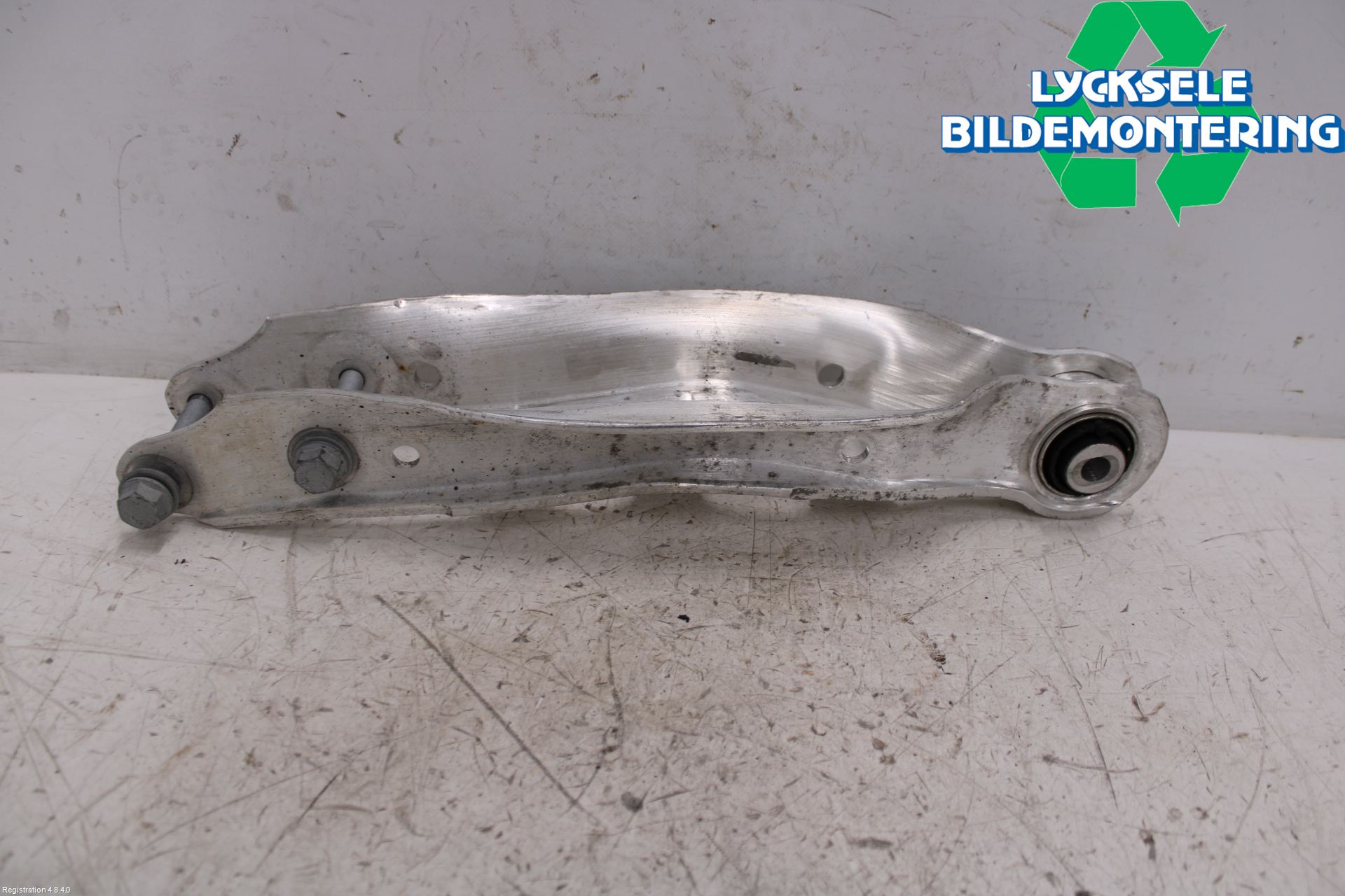 Audi A4/S4 B9 20- Bärarm Bak Höger