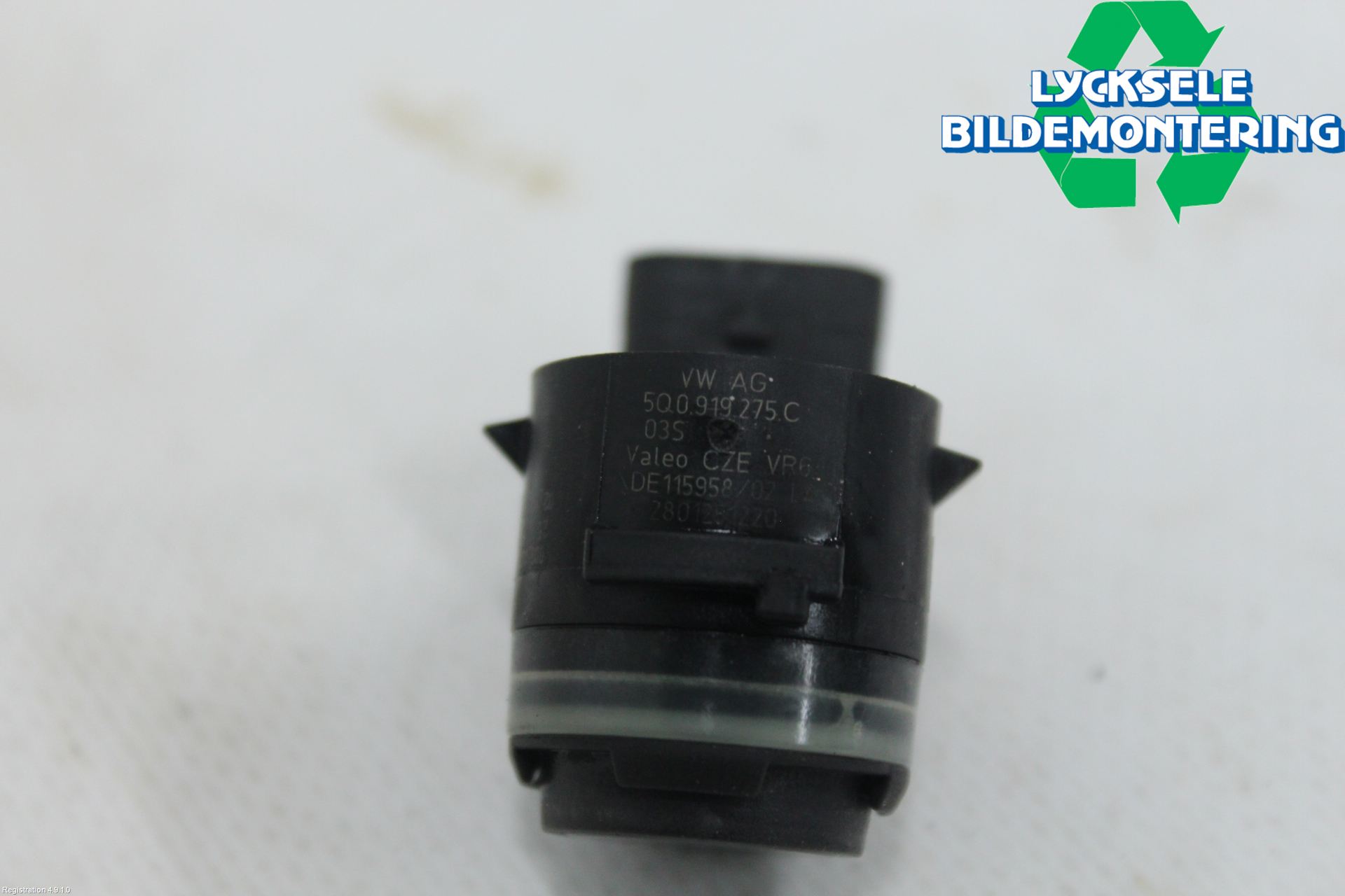 Audi Q3 F3 19- Parkeringshjälp Backsensor