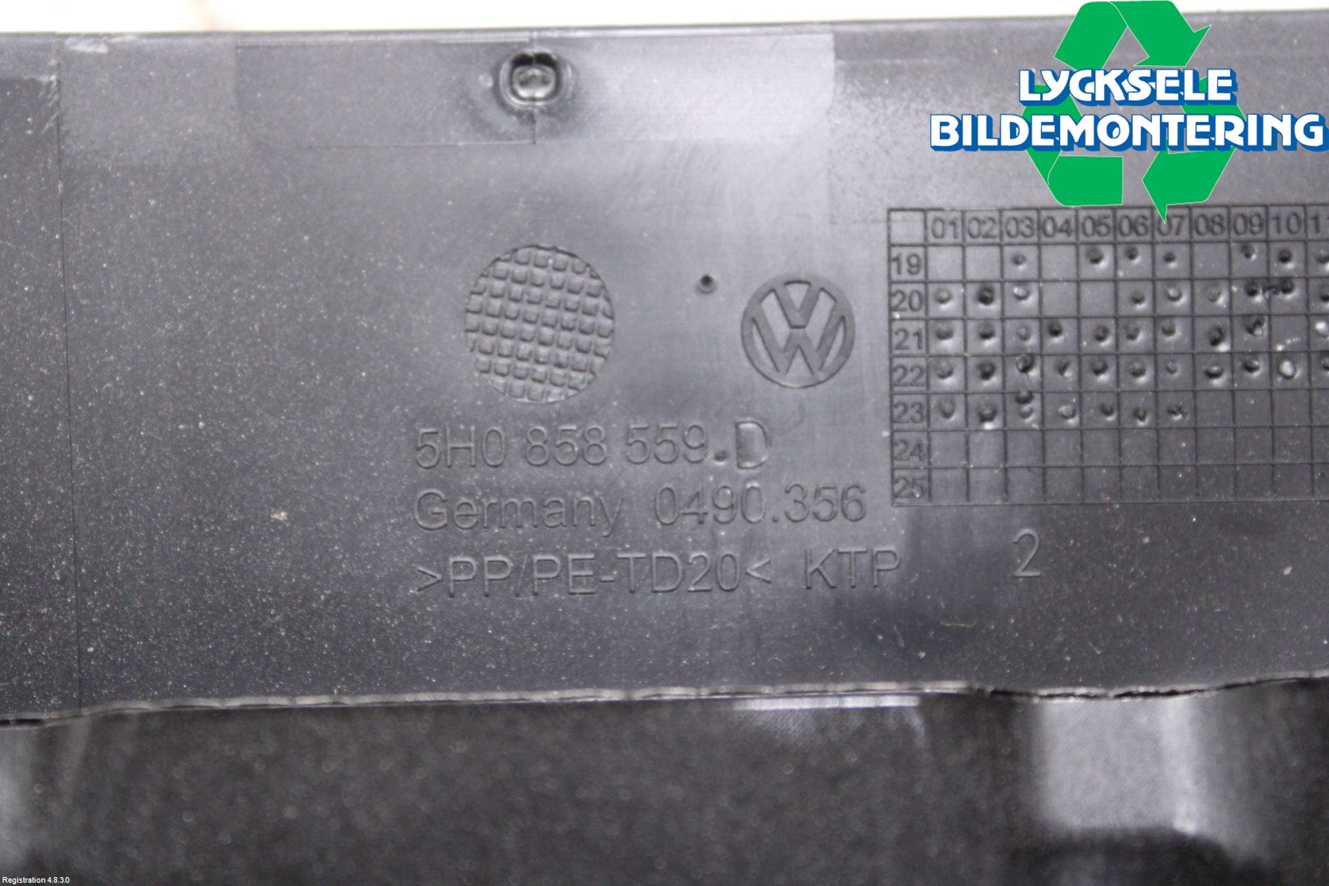 Volkswagen VW GOLF / E-GOLF VIII 20- Rattkåpa-Kåpor