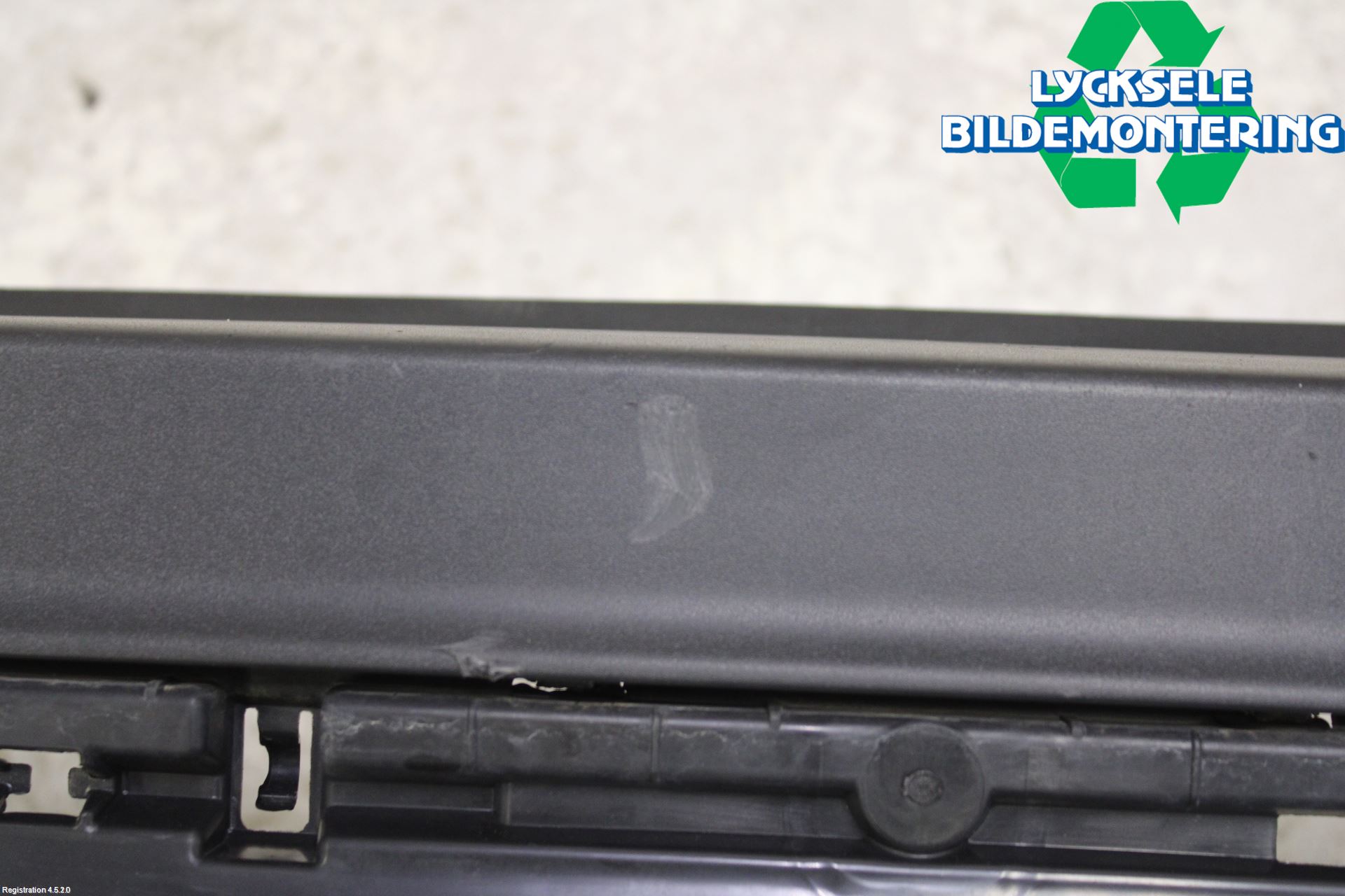 Ford KUGA 17-19 Stötfångarbeklädnad Bak