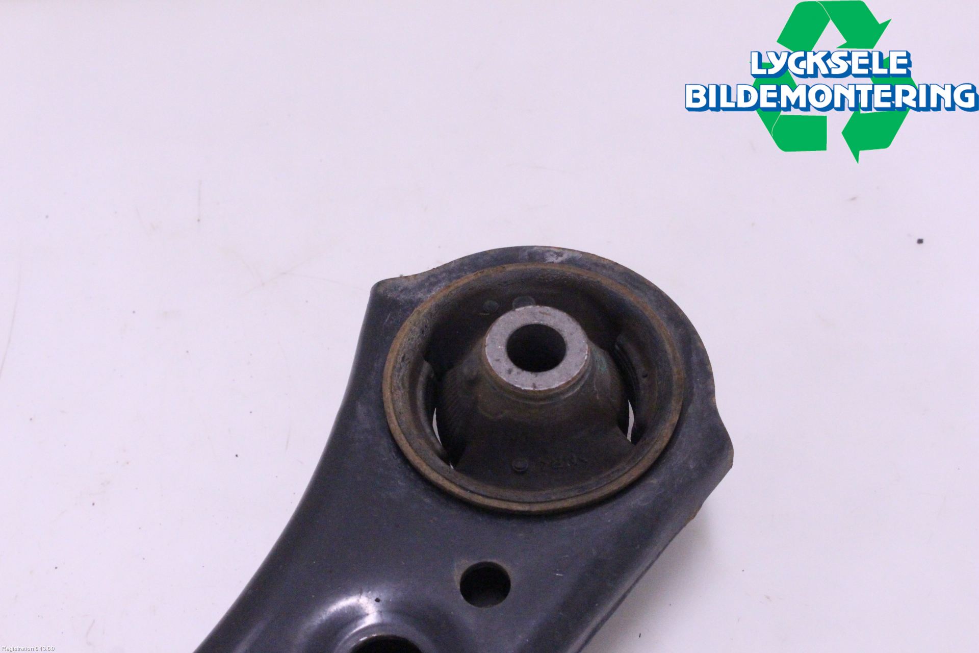 Toyota COROLLA 19- Bärarm Fram Undre Hö