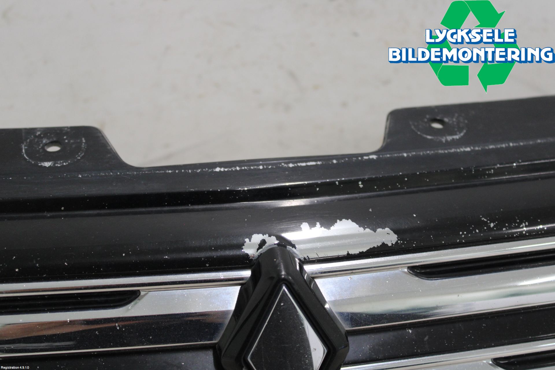 Mitsubishi OUTLANDER 13-21 Grill Komp