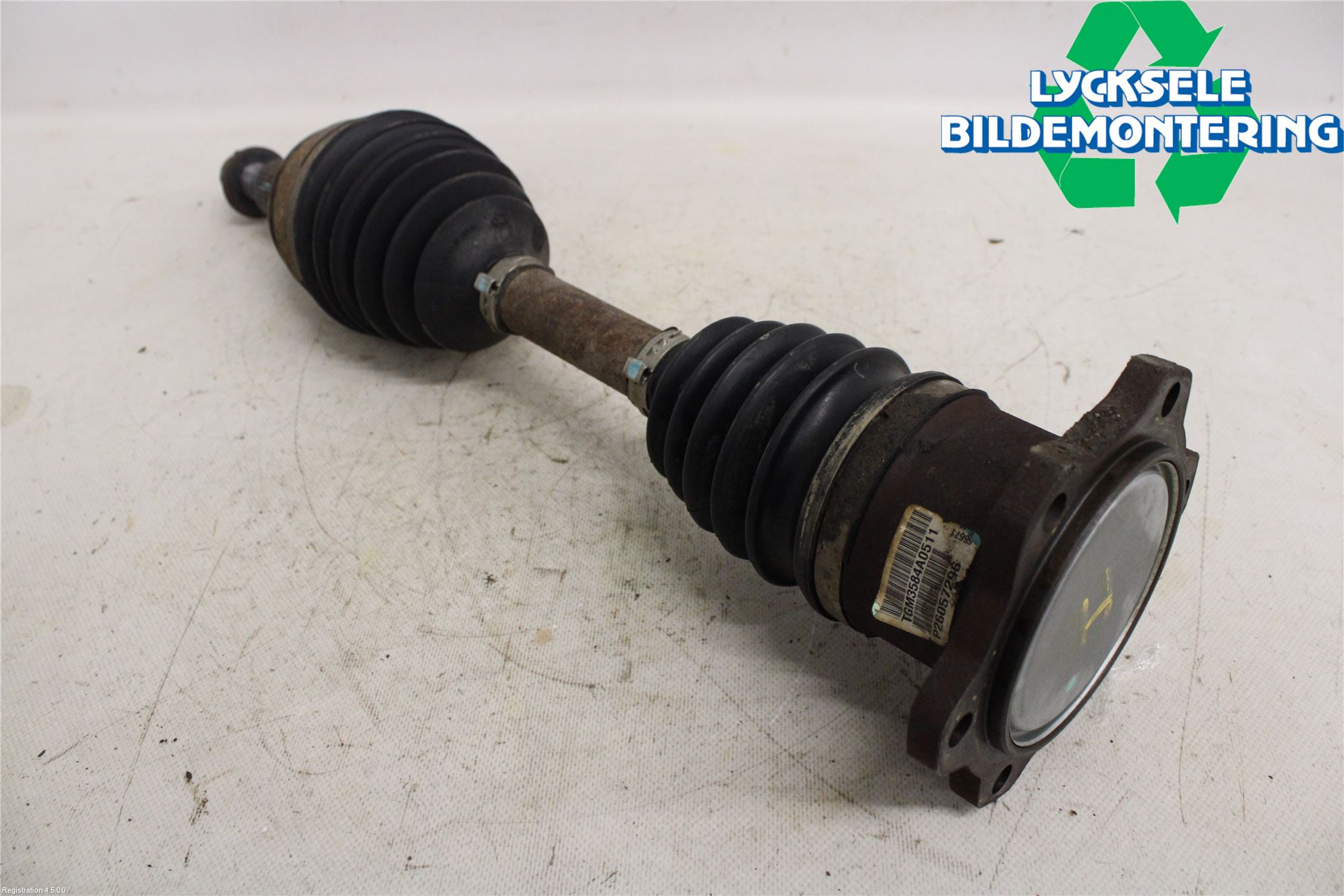 Chevrolet SUBURBAN Drivaxel Fram Höger