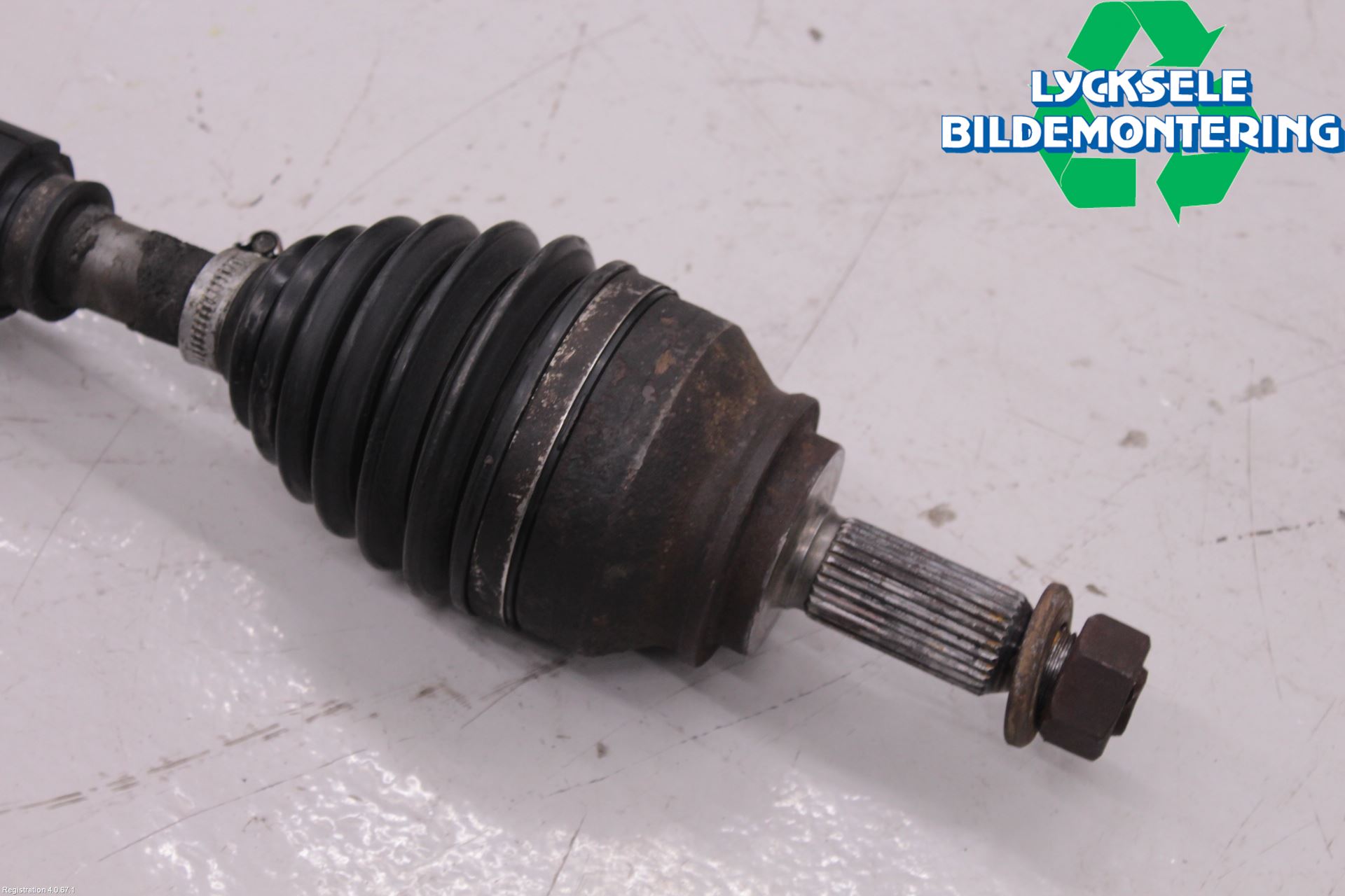 Mitsubishi OUTLANDER 07-12 Drivaxel Fram Vänster