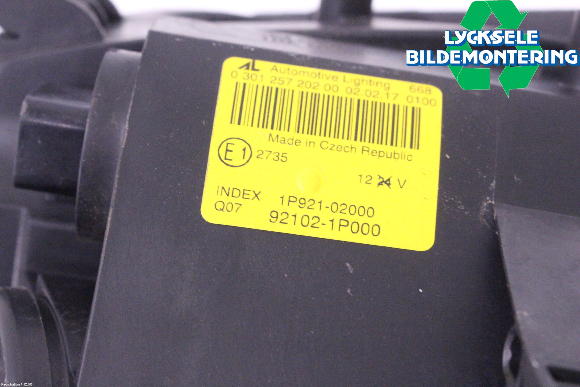 Kia VENGA 10-19 Strålkastare Höger