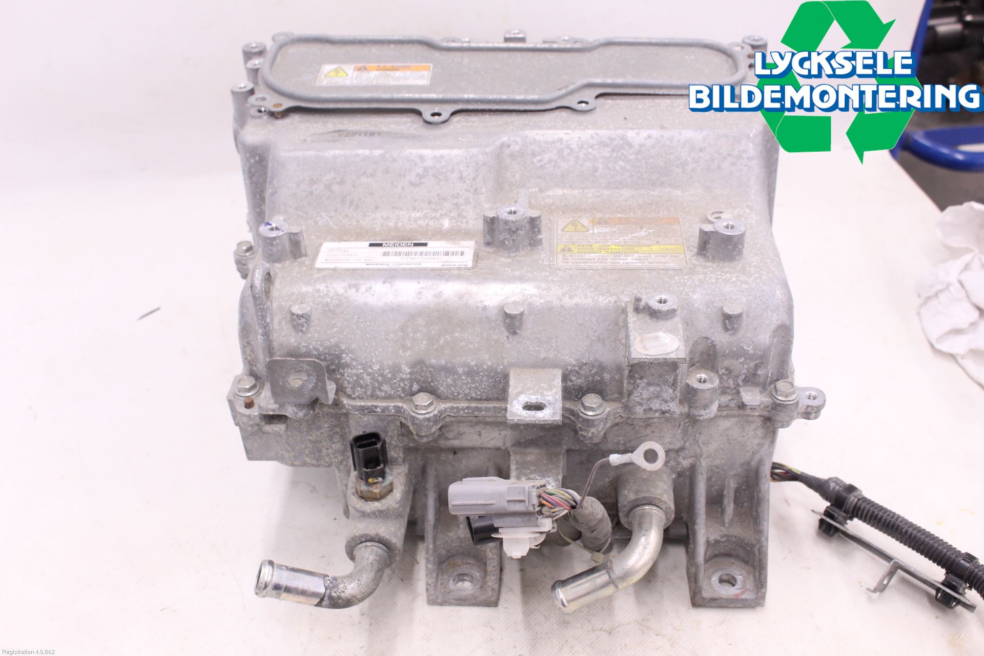 Mitsubishi OUTLANDER 13-21 Hybridconverter