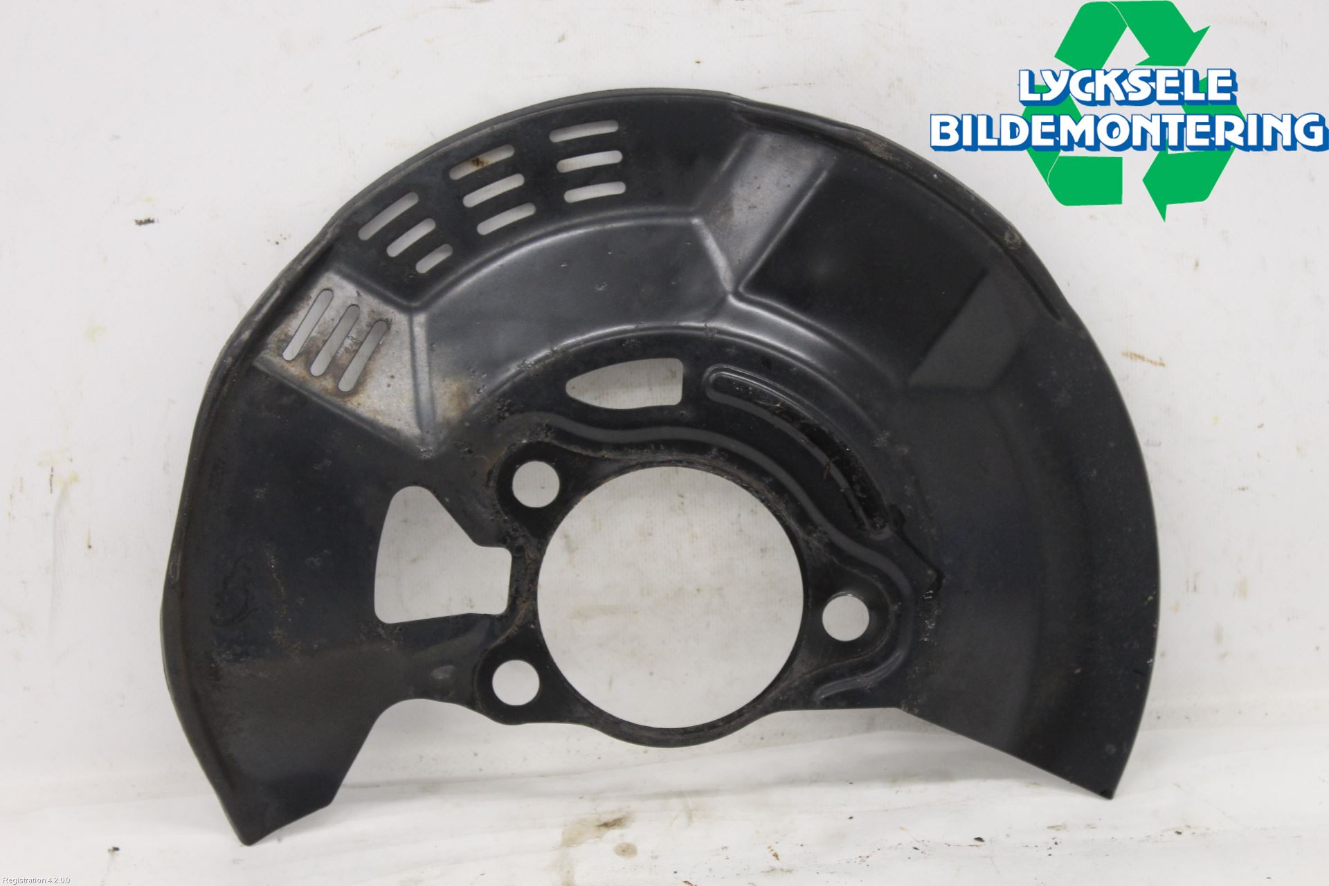 Toyota C-HR 16-23 Bromssköld Fram