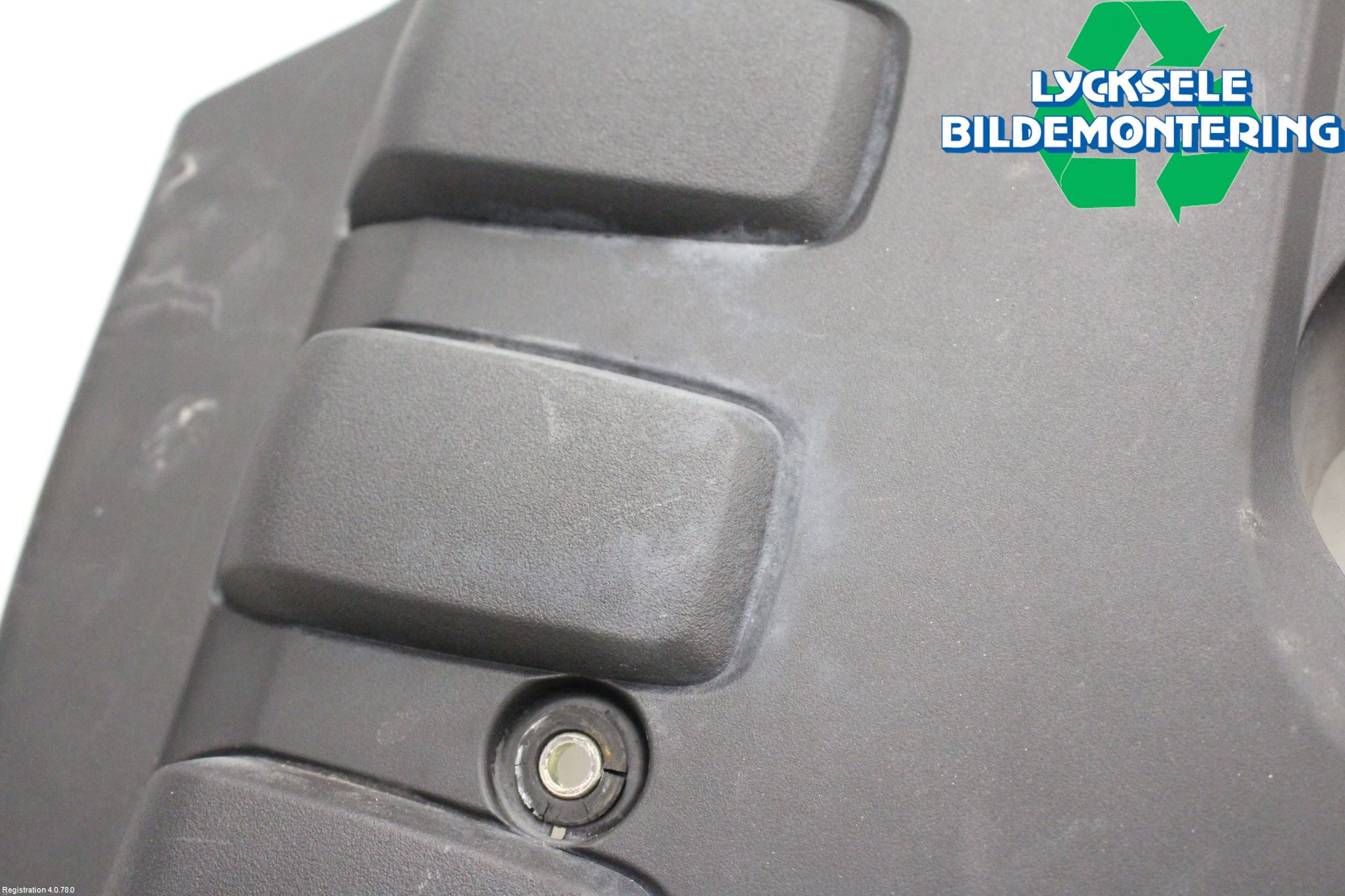 Nissan NAVARA 05-16 Motorkåpa