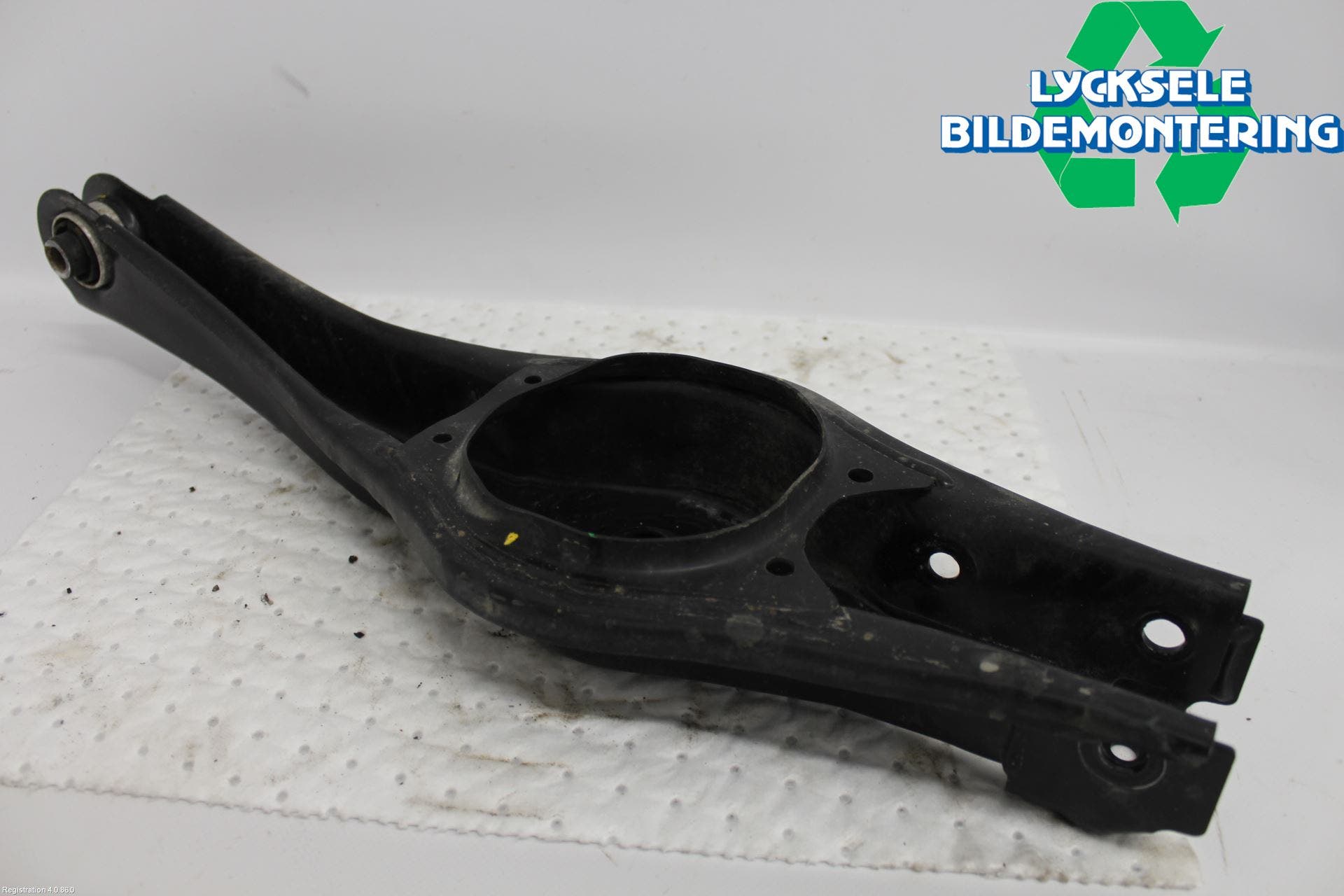 Kia NIRO (DE) 17-22 Bärarm Bak Höger