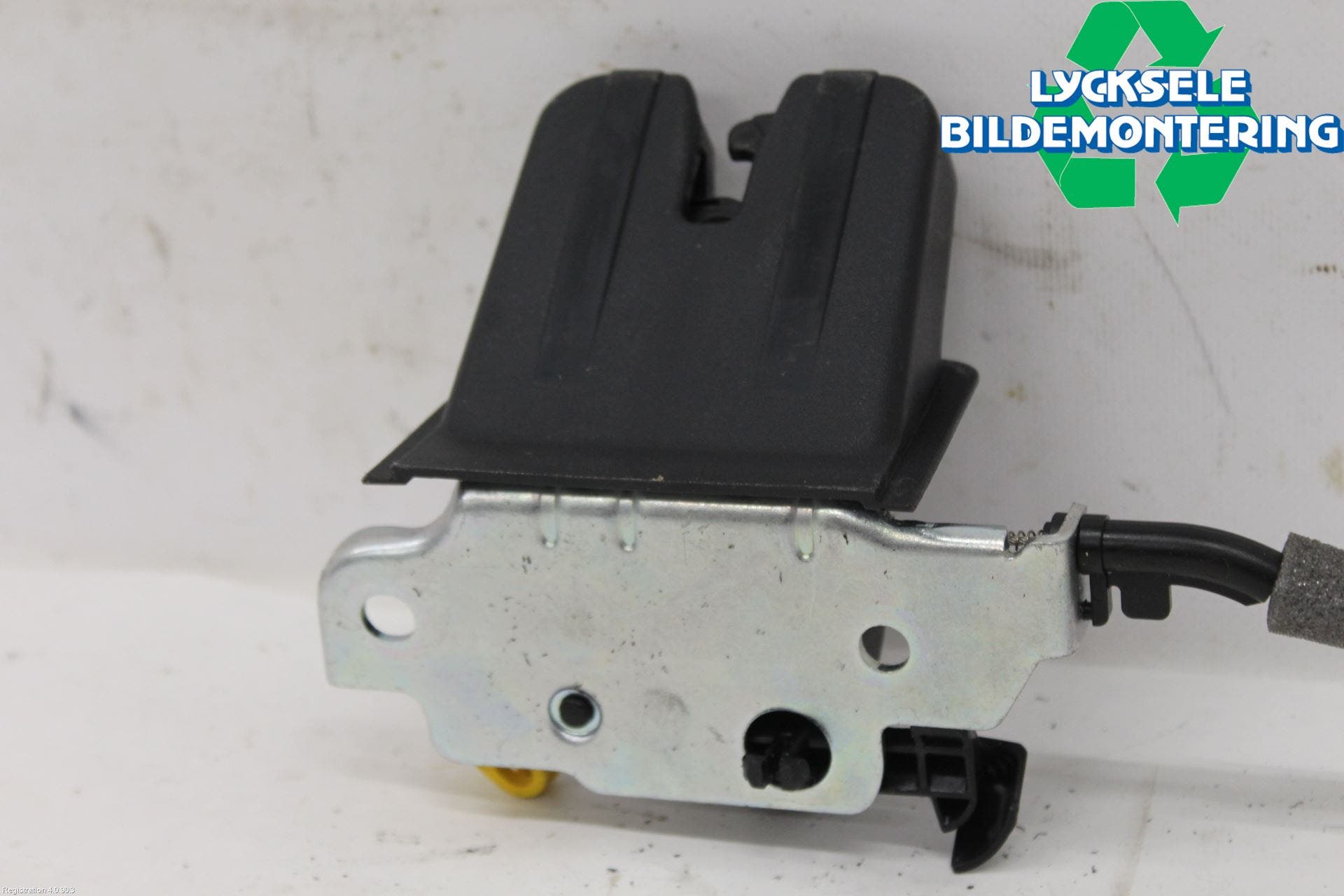 Volkswagen VW TIGUAN 16-24 Låskista Baklucka