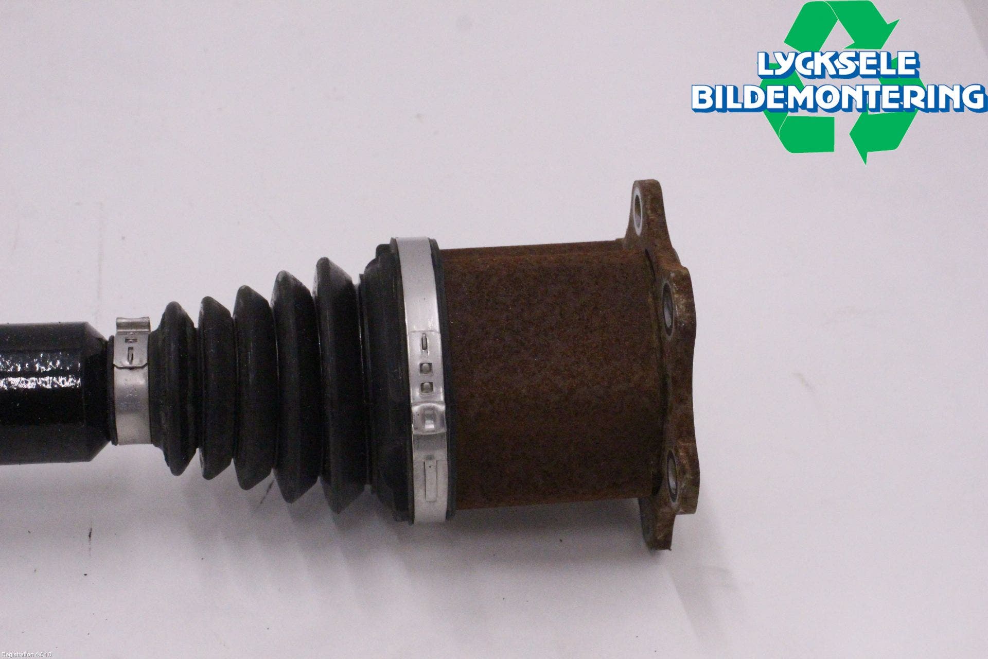 Seat TARRACO 19- Drivaxel Fram Höger